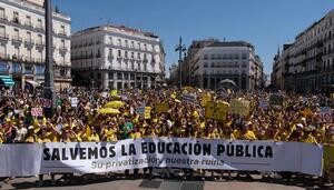 Docentes de la Educación Pública y educadoras de infantil desbordan Madrid con sus demandas