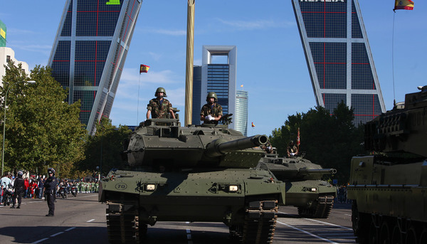 Tanque desfile 12 octubre