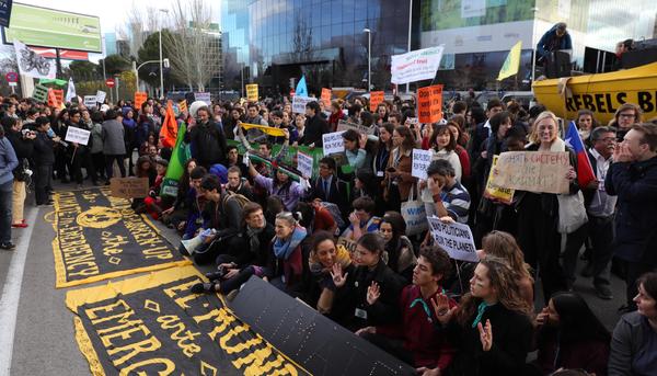 Acción en la sede de la COP25 - 3
