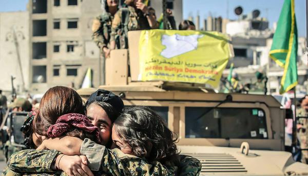 Milicianas de las YPJ