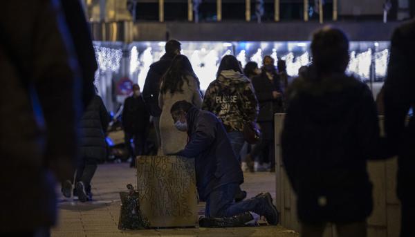 Świąteczne lampki z flagą Hiszpanii - 4