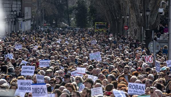 Manifestación Sanidad Pública 12 febrero - 12