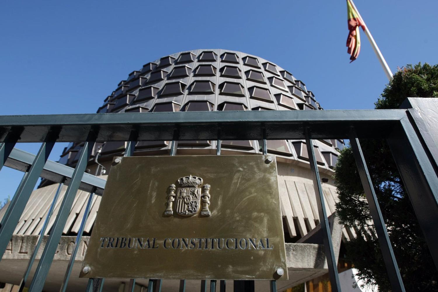 https://www.elsaltodiario.com/uploads/fotos/r1500/826201ea/tribunal_constitucional_exterior.jpg?v=63673653847