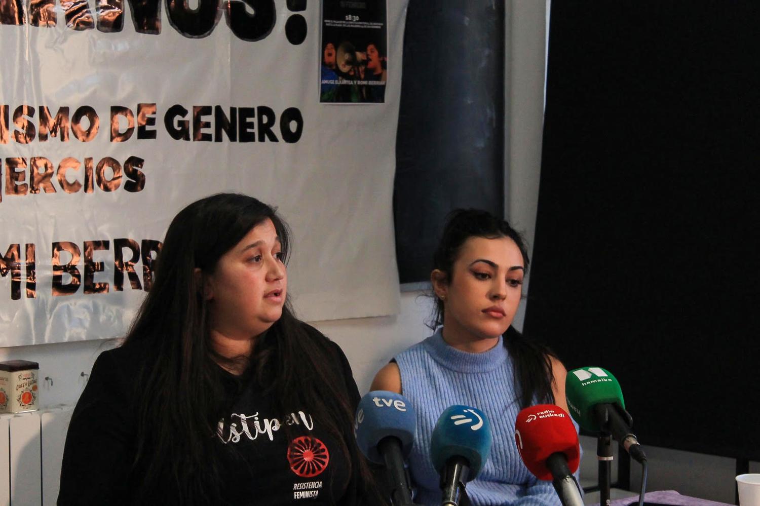 Siete mujeres gitanas denuncian el trato racista y humillante recibido en dos tiendas