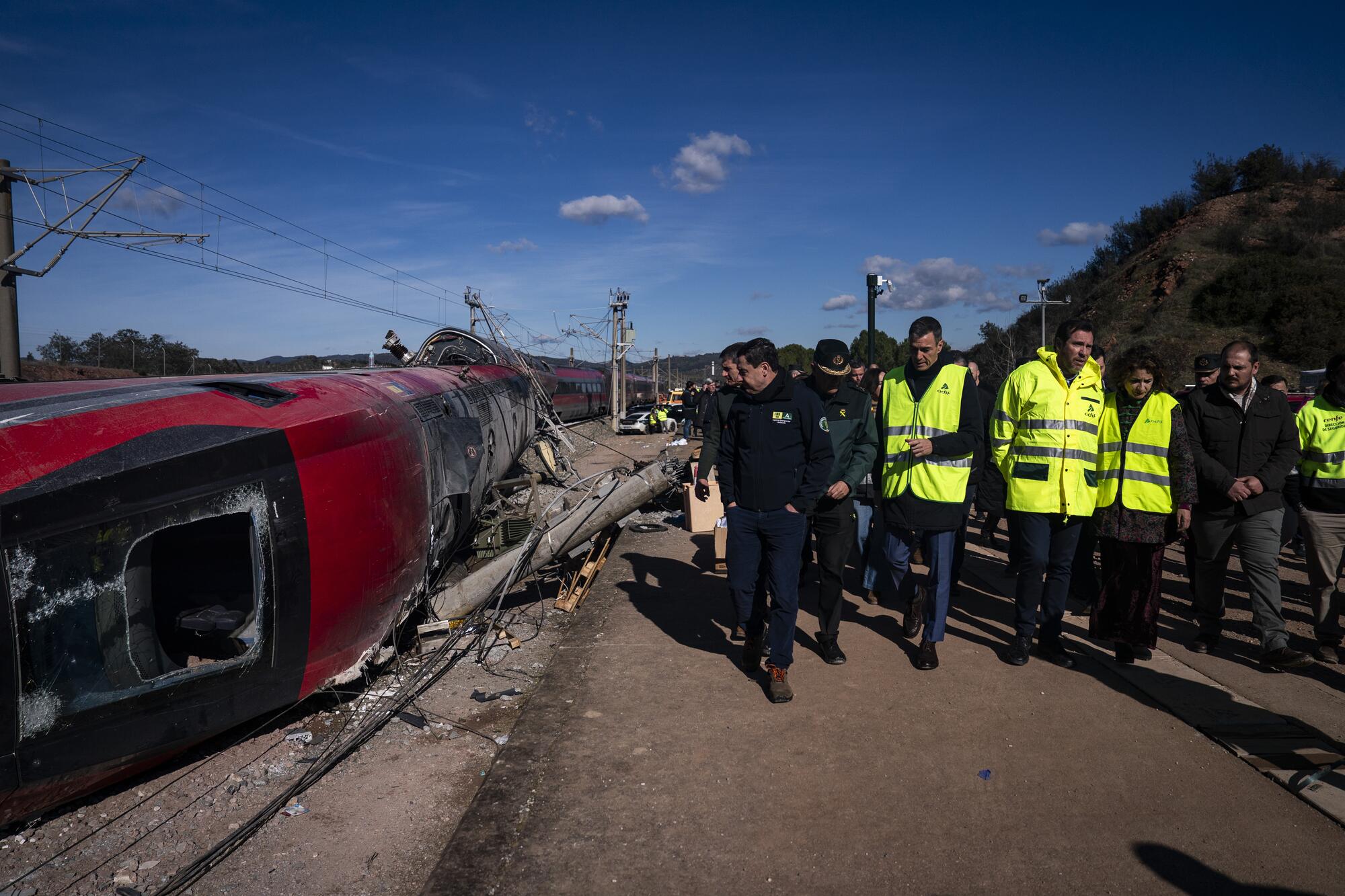 Adamuz instituciones