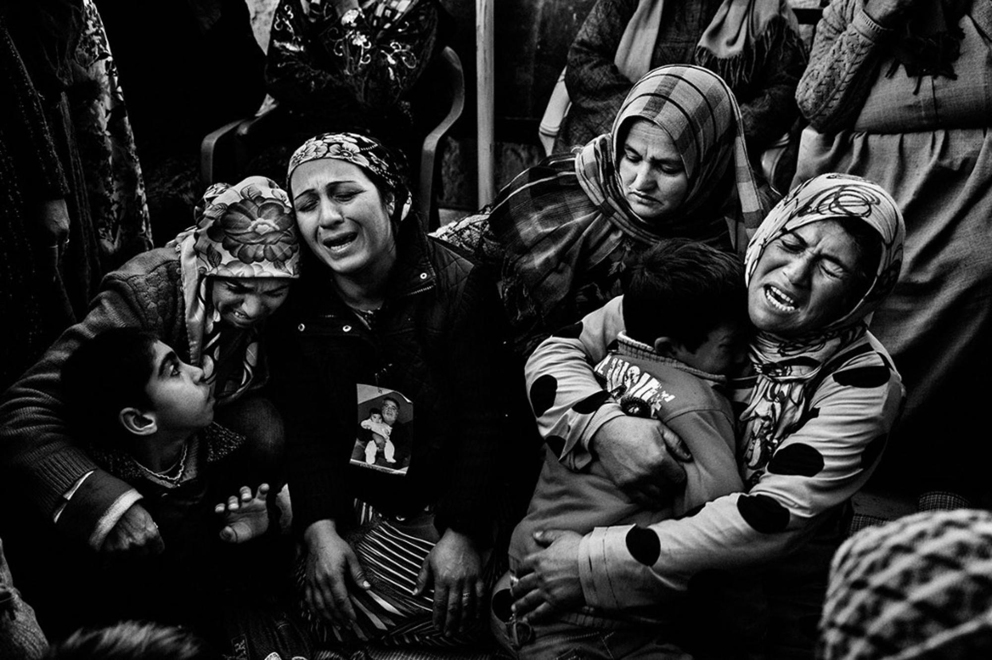Mujeres de Rojava2-GuillemValle