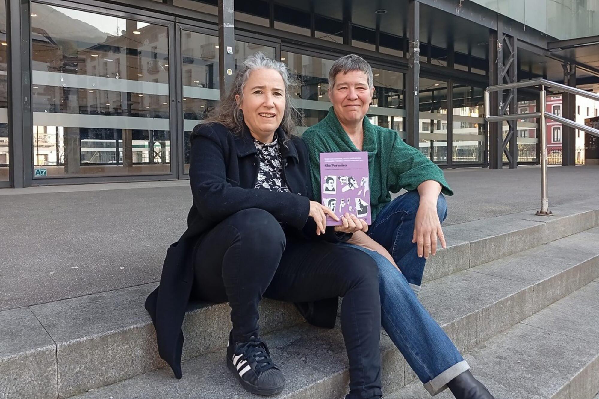 Olatz Dañobeitia y Marta Luxan editoras de Sin permiso 