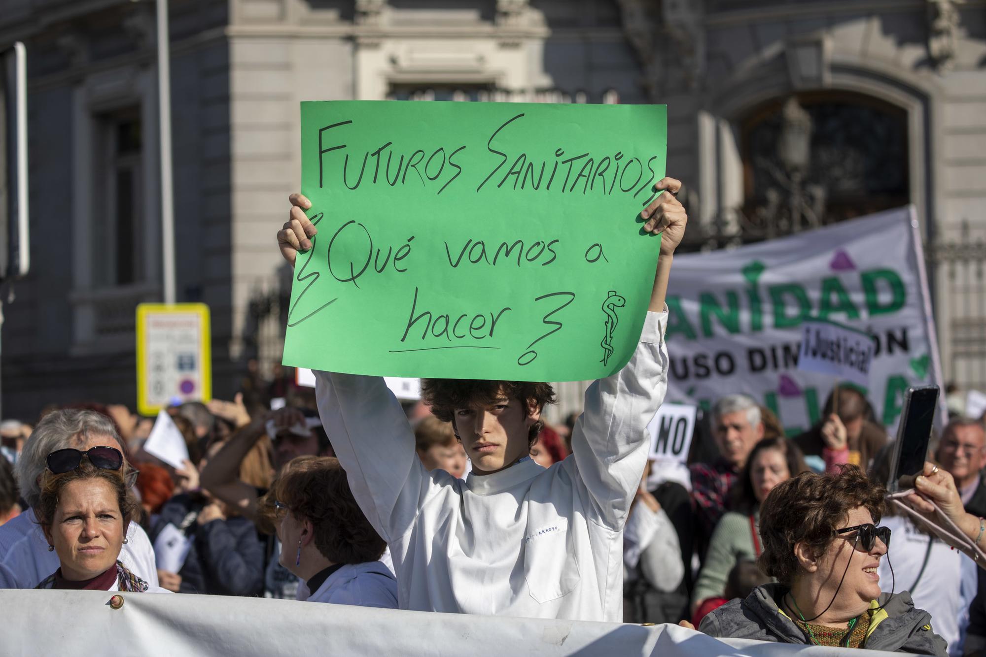 Manifestación por la Sanidad Pública en Madrid - 12