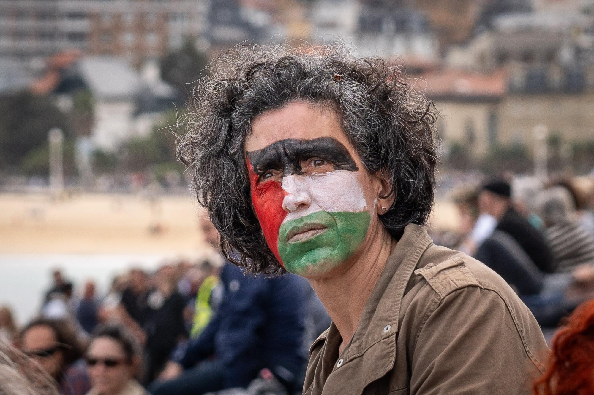 Manifestación en Donostia contra el genocidio de Israel en Palestina - 10