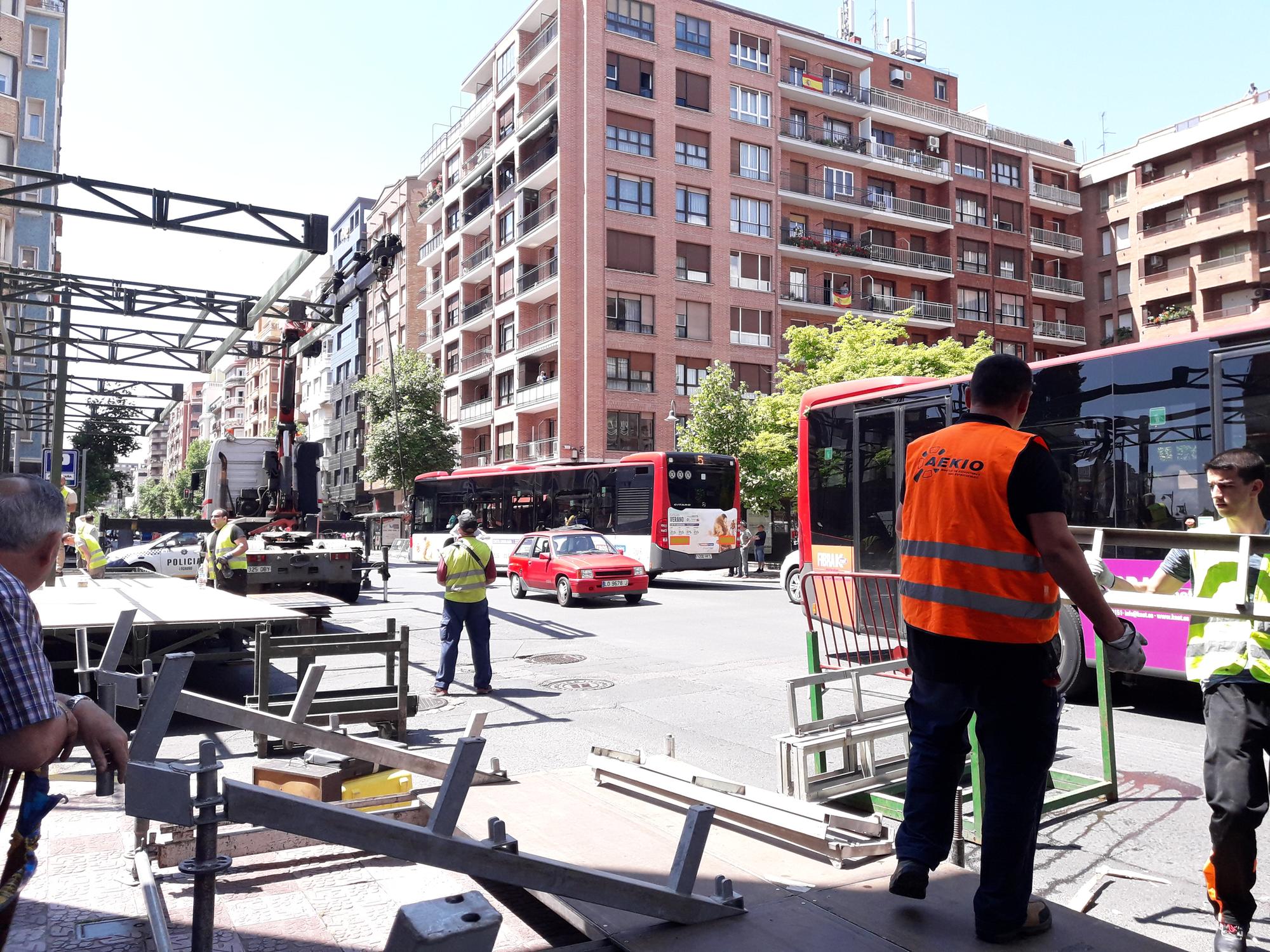 Obras de preparación del desfile de las fuerzas armadas 2018 en Logroño