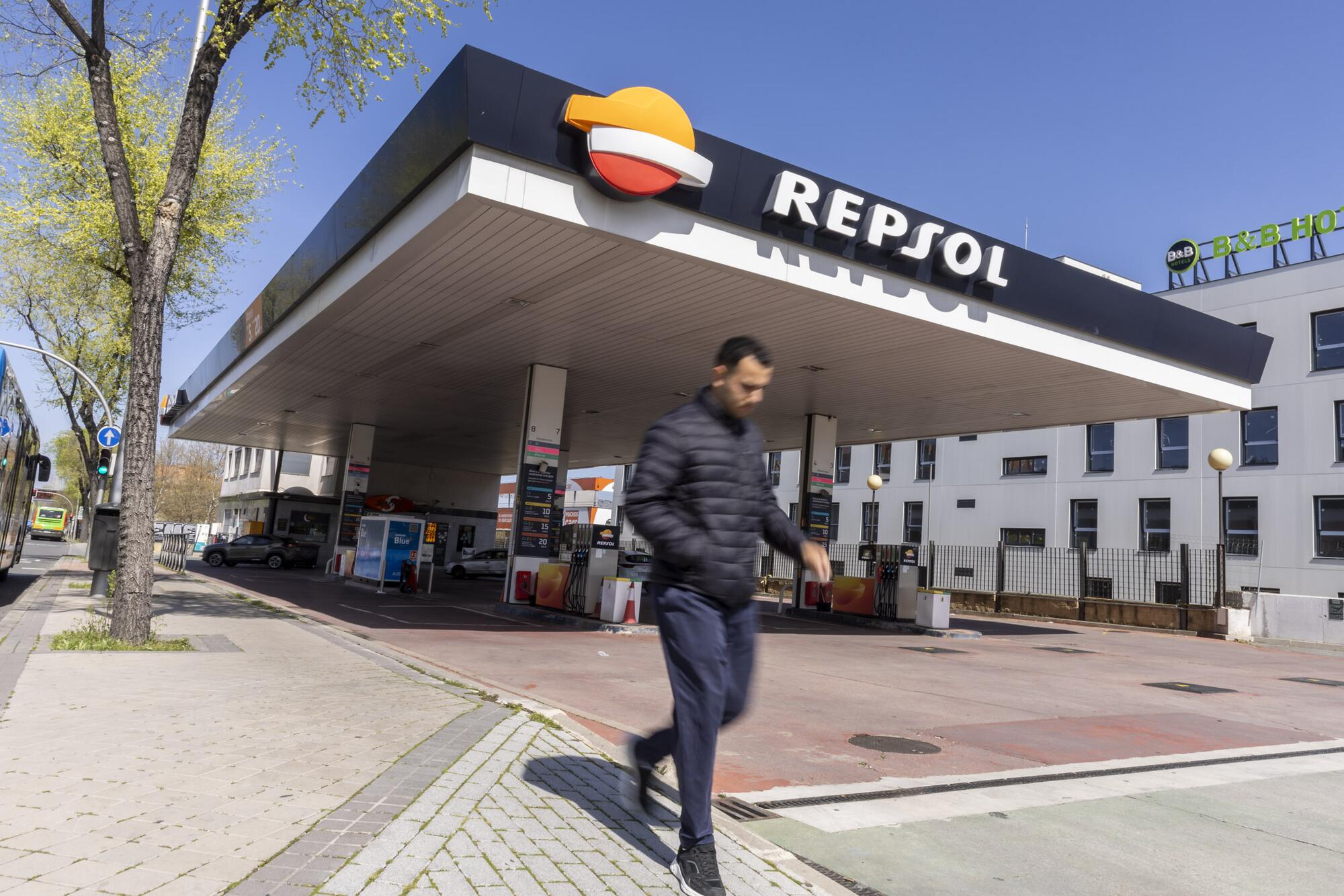 Gasolinera Repsol Villaverde - 3