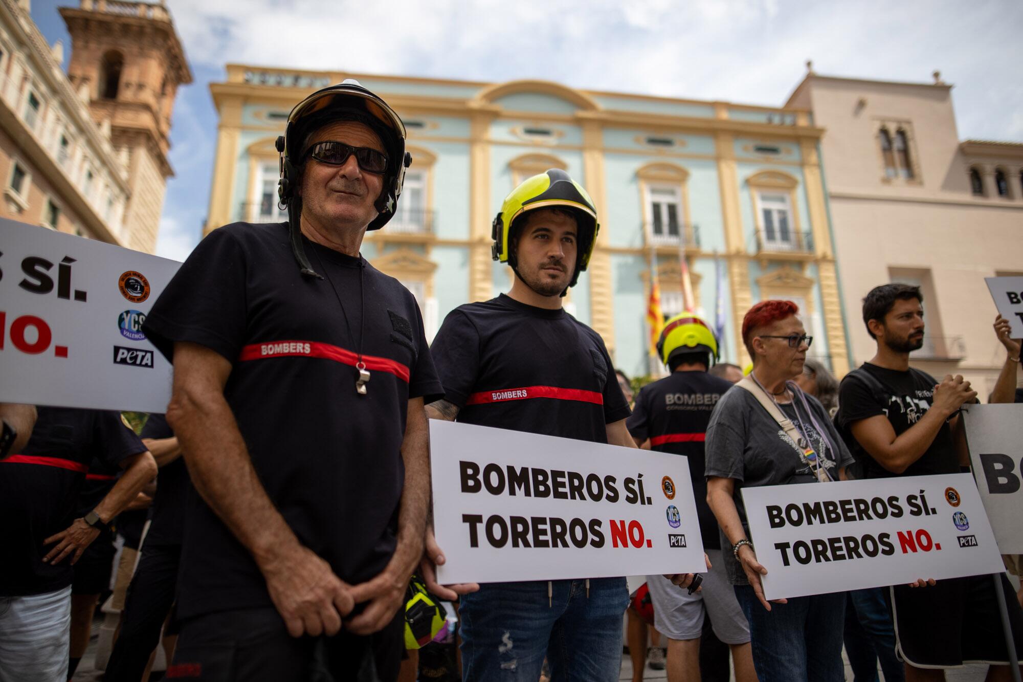 Acción Bomberos Valencia Toros - 13