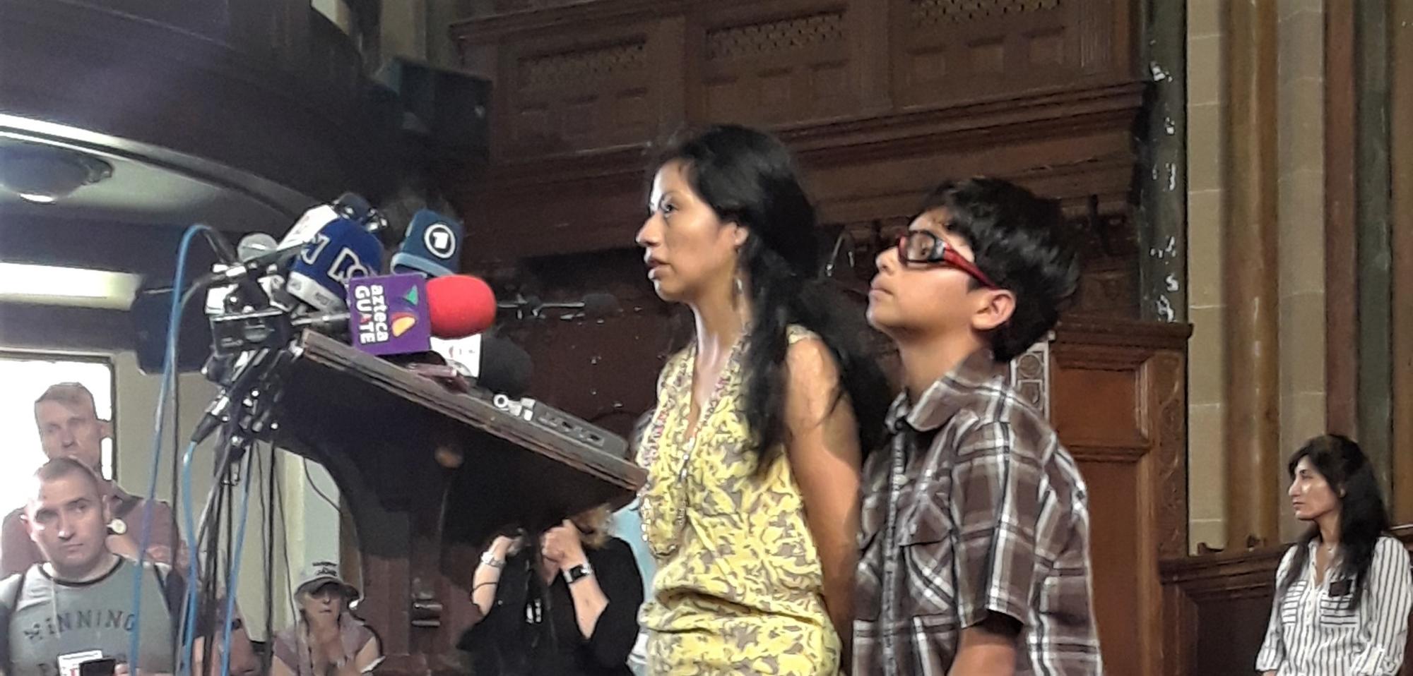 Debora Barrios y su hijo Nueva York leyes migración