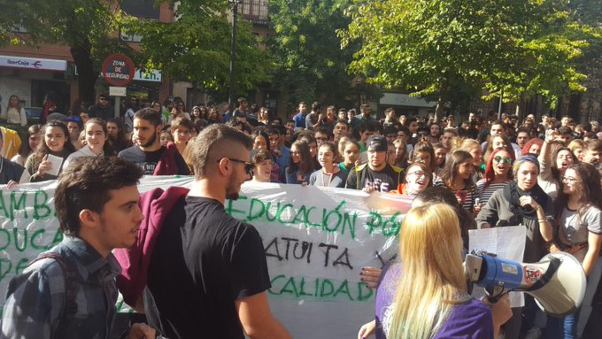 Manifestación de estudiantes en Cáceres 2