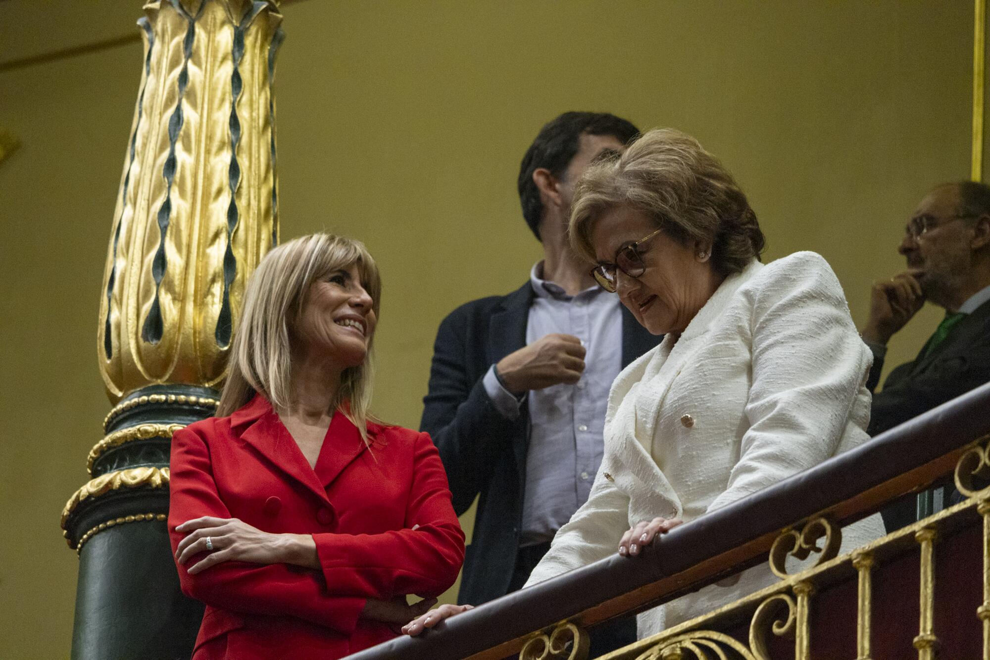 Galería Investidura Pedro Sánchez 23-11-16 - 4  Begoña Gómez