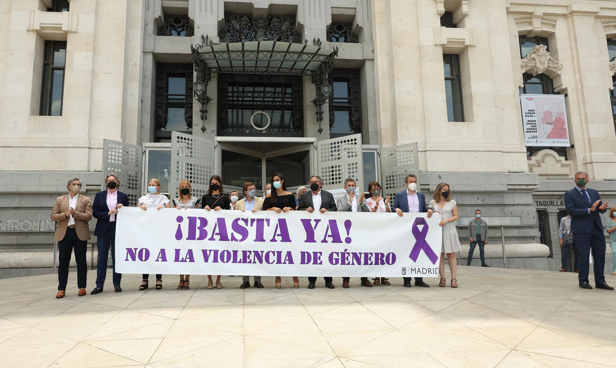 Minuto de silencio asesinato machista Ayuntamiento Madrid