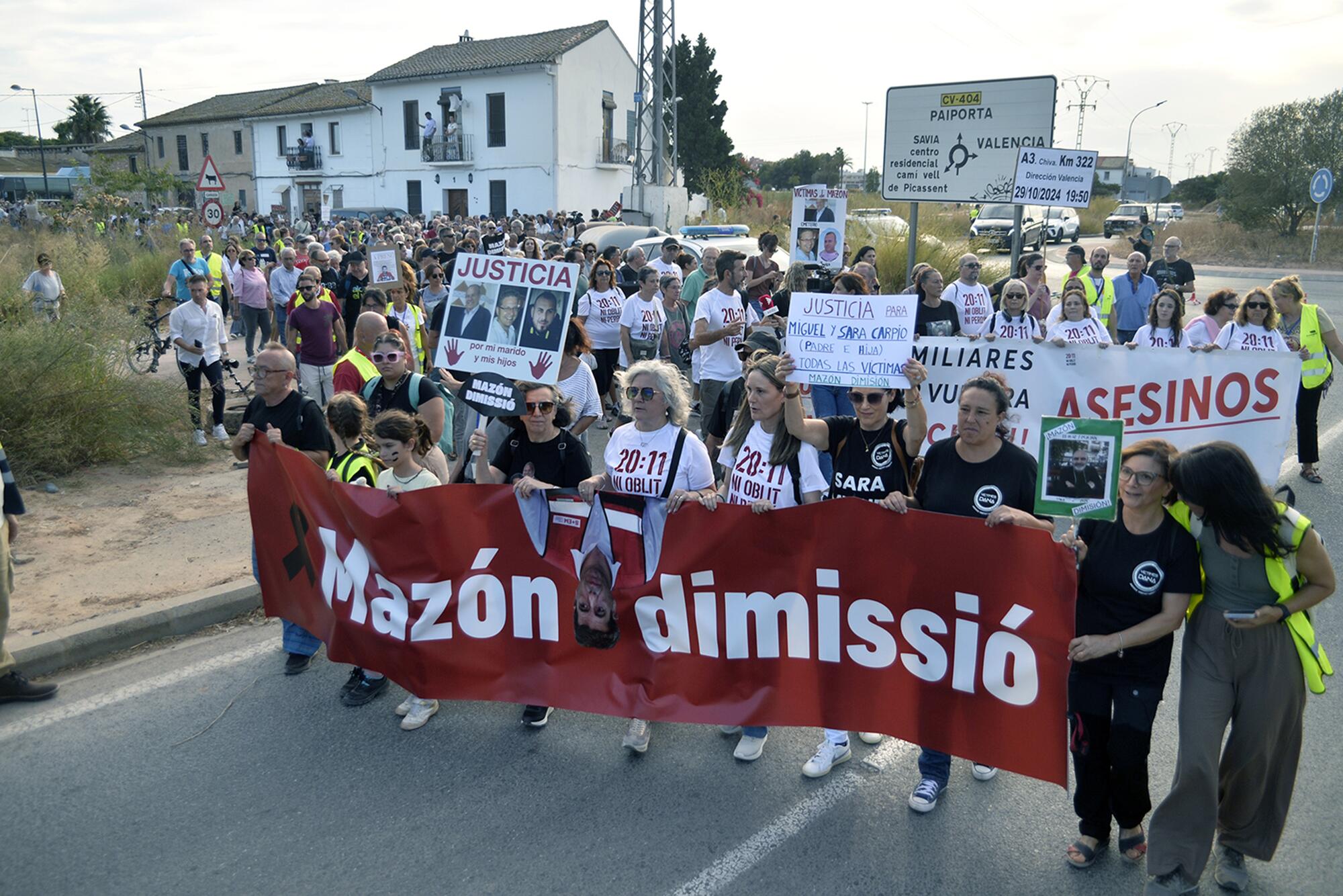 Undécima manifestación para exigir la dimisión de Carlos Mazón - 1