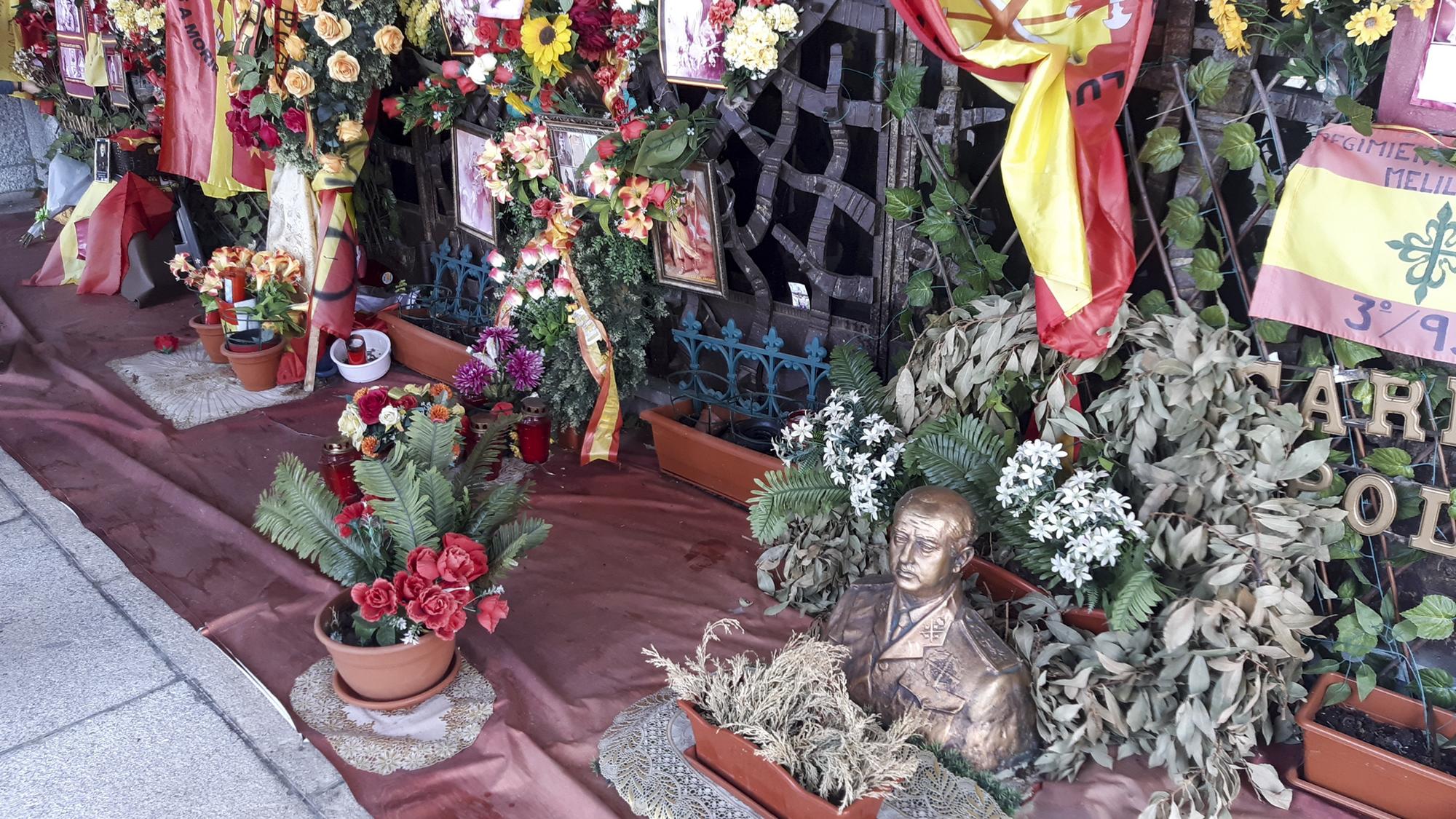 Altar fascista en Mingorrubio