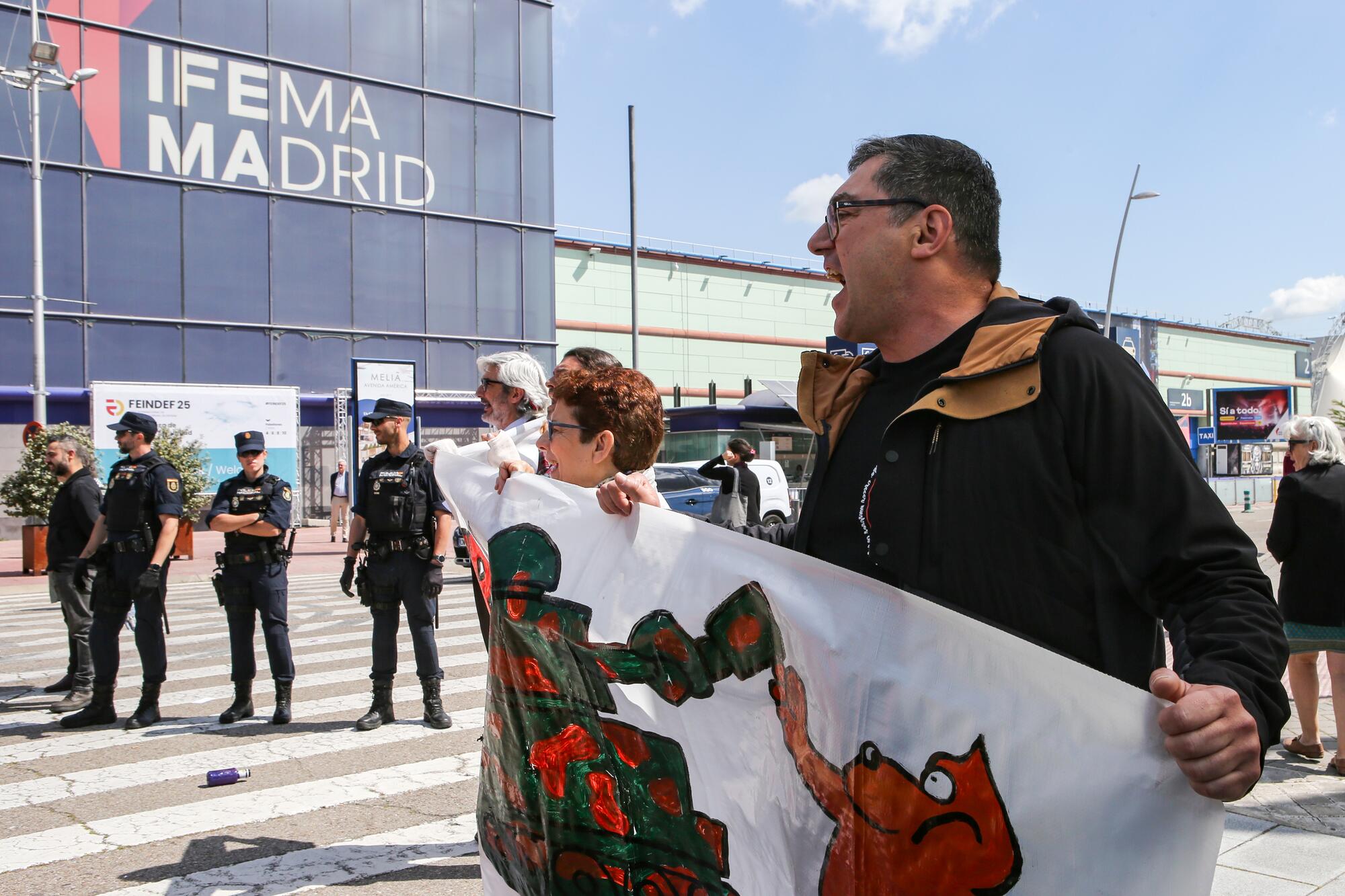 Acción armas 2025 - 13