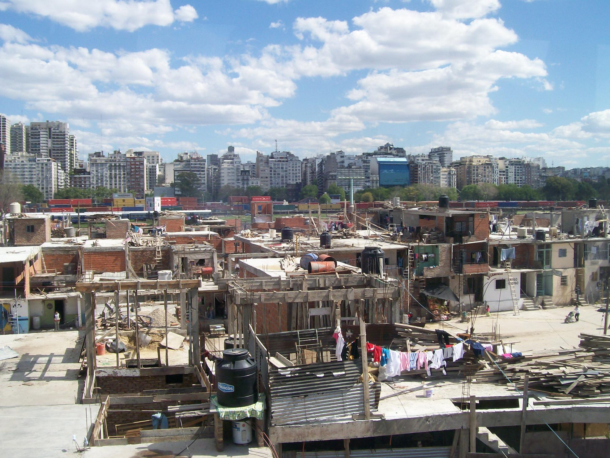 La Villa 21 en pleno centro de la ciudad de Buenos Aires.