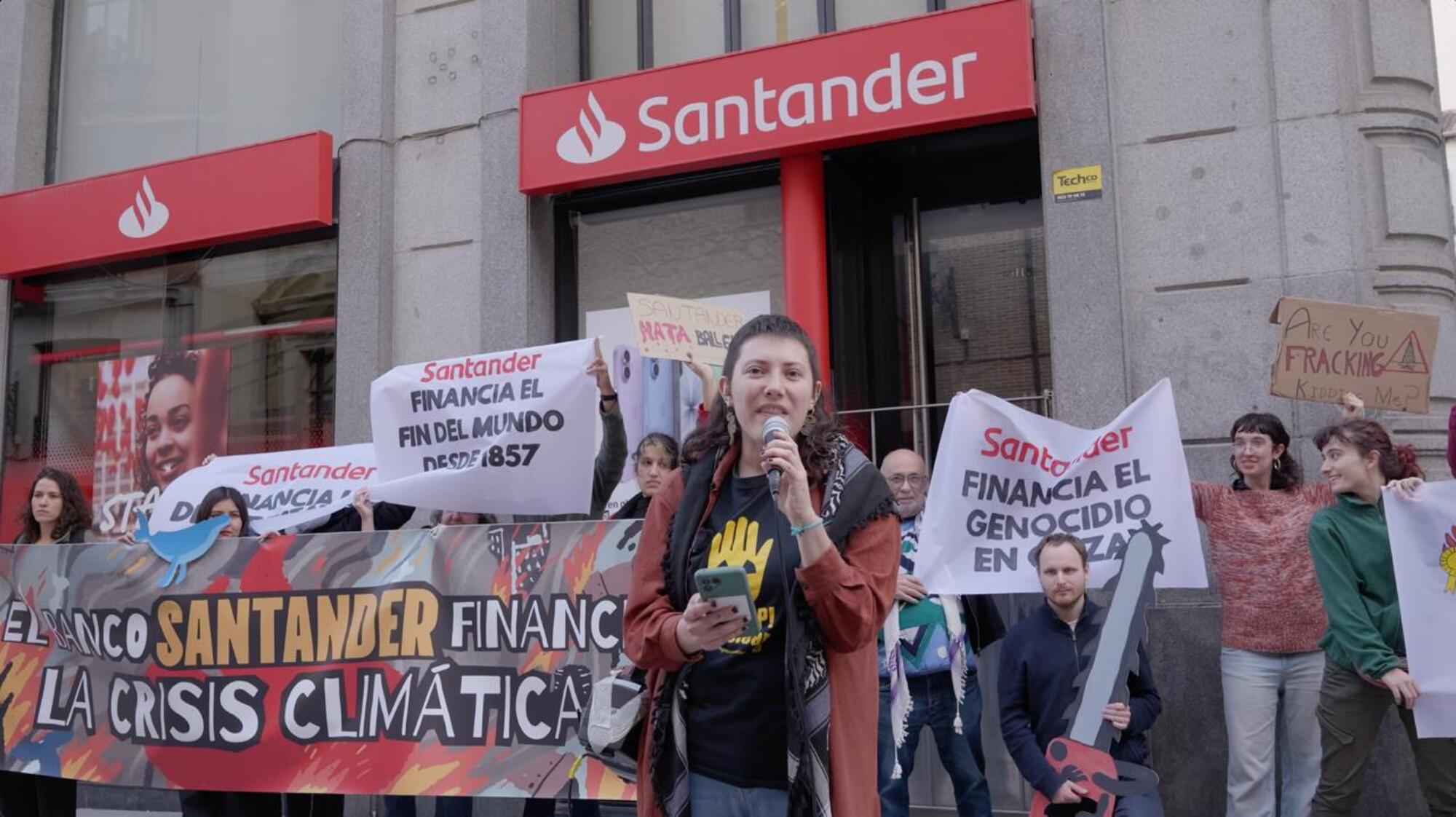Fridays for future acción protesta contra Santander 