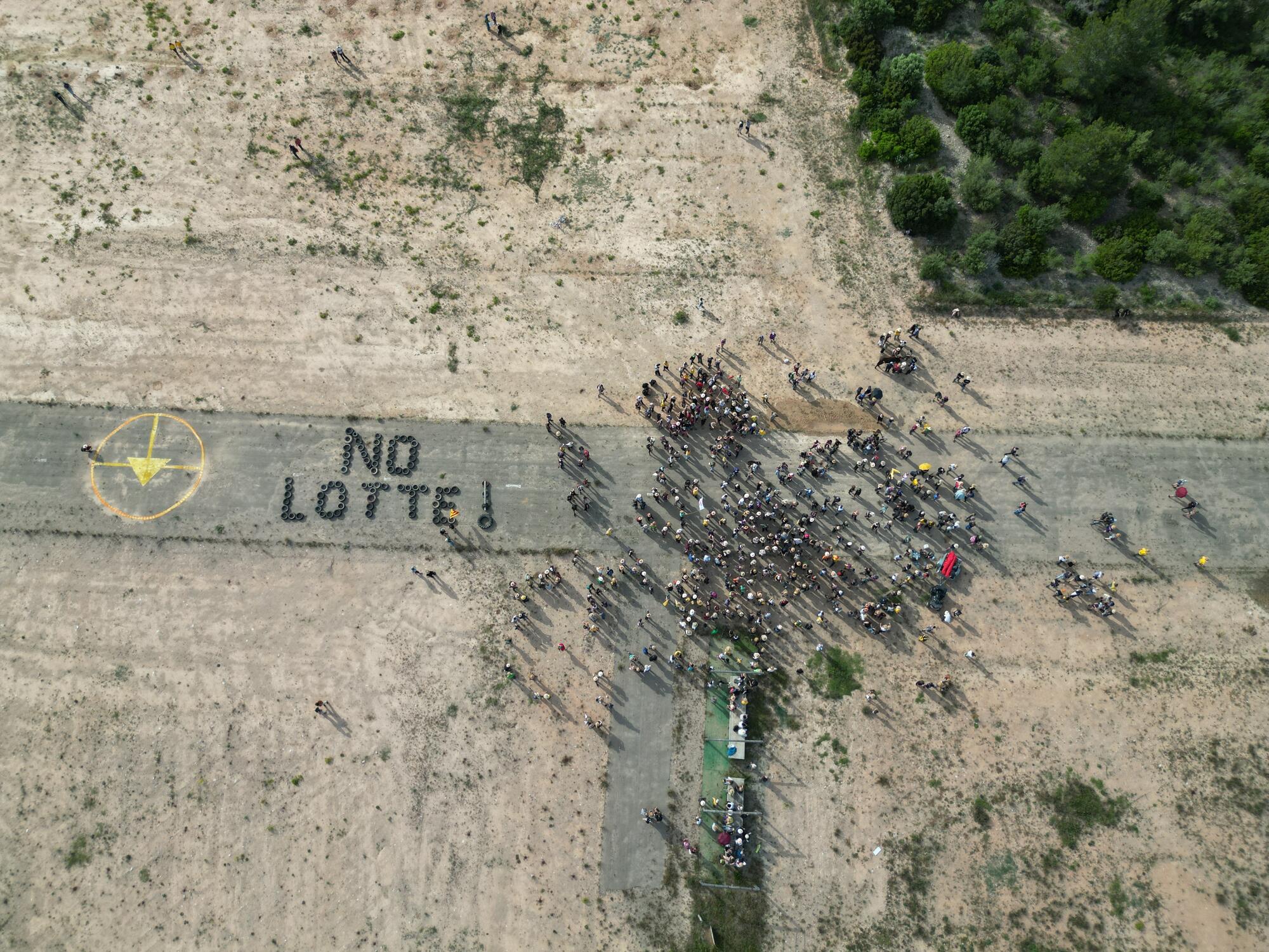 Revoltes Terre Lotte dron