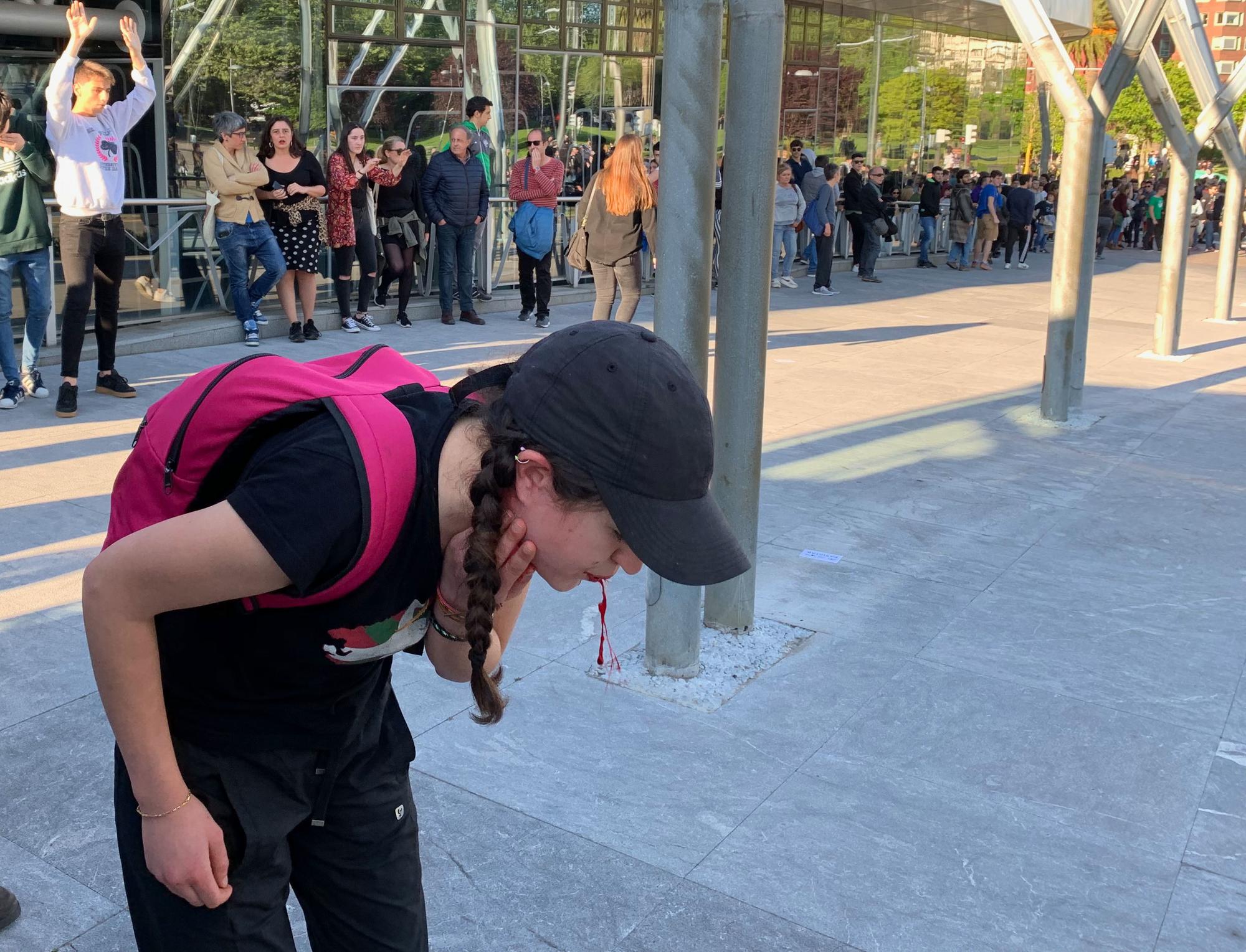 Herida manifestación contra Vox en Bilbao