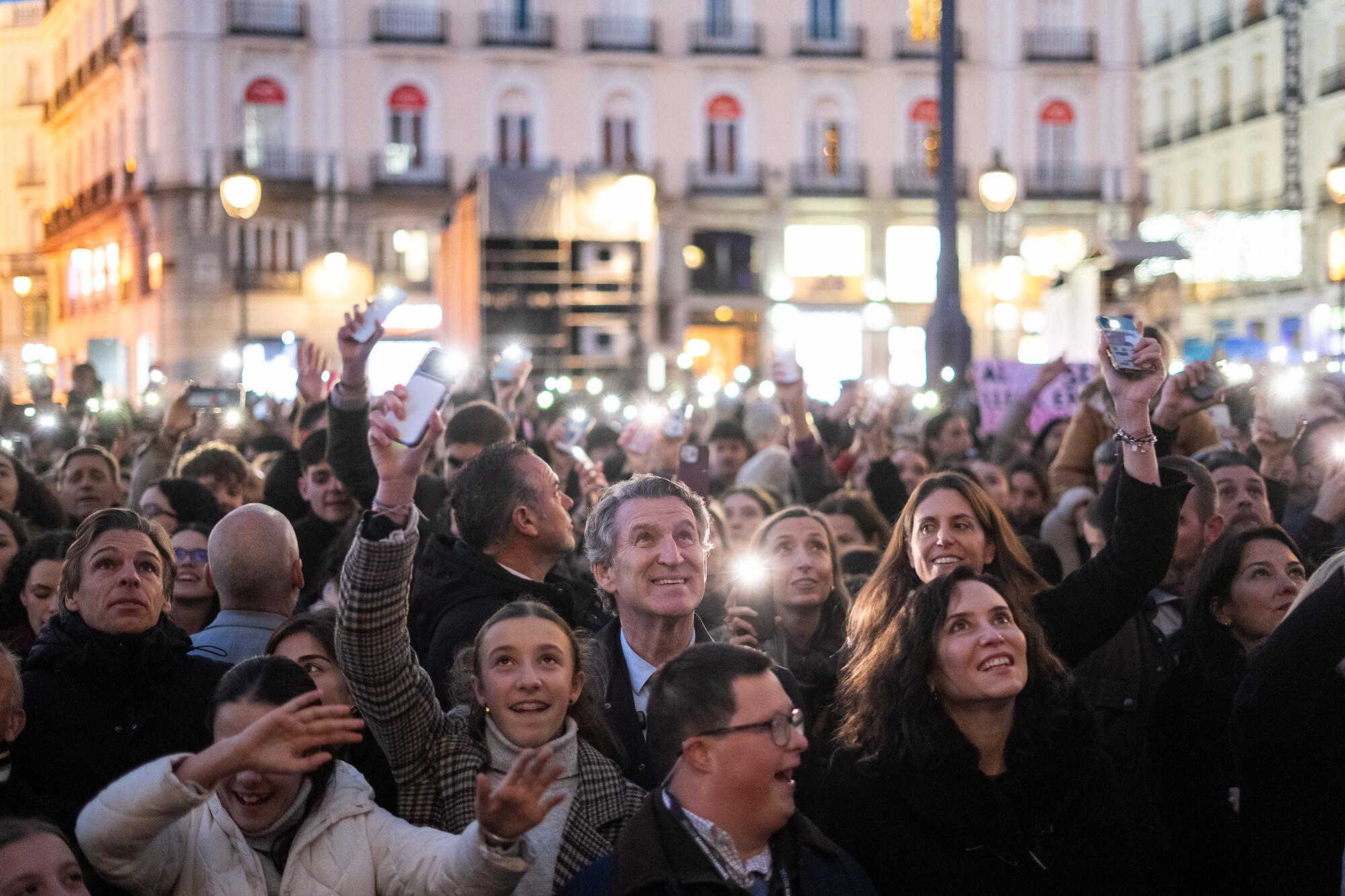Feijóo y Ayuso puerta del sol