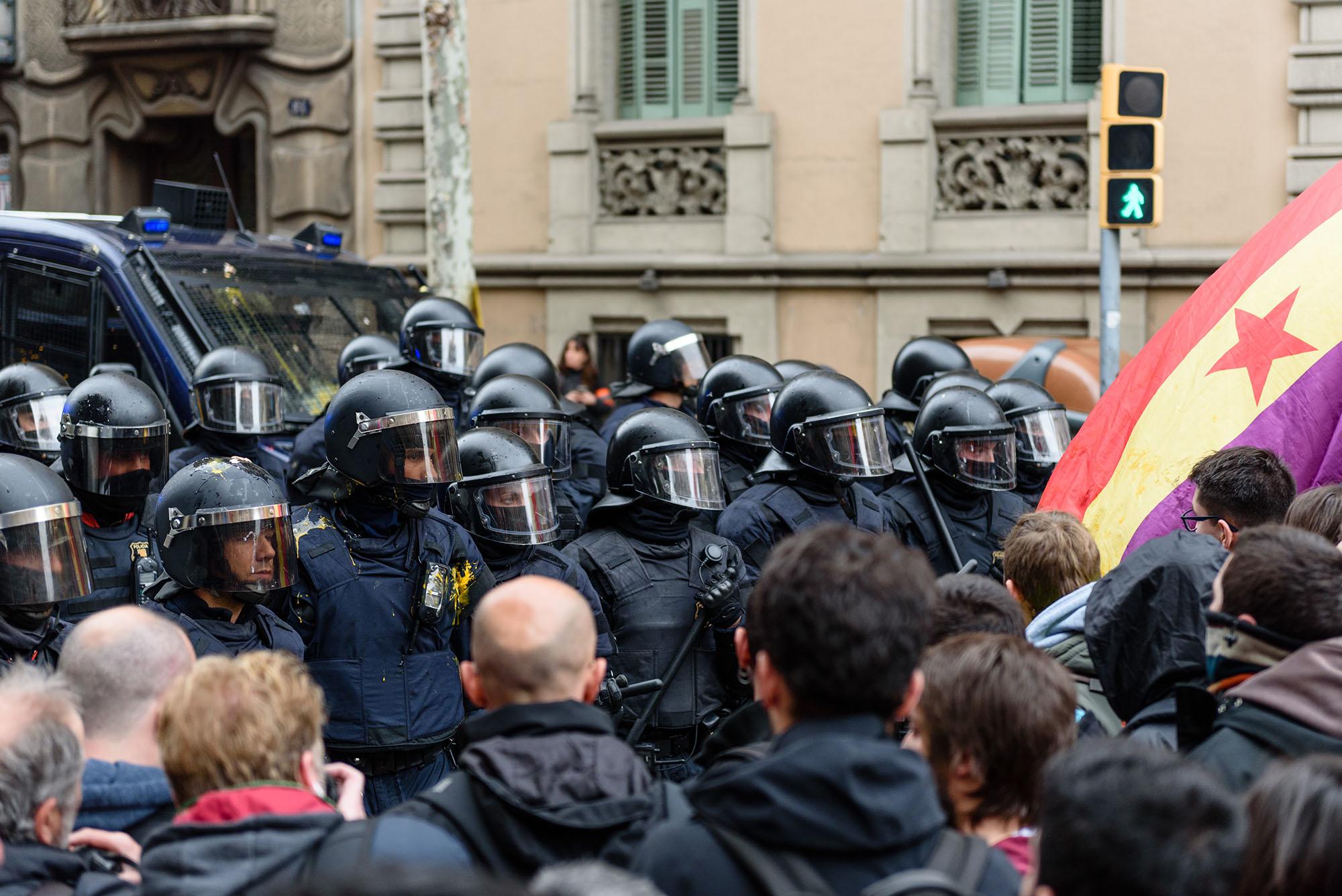 Tensión detención Puigdemont 1