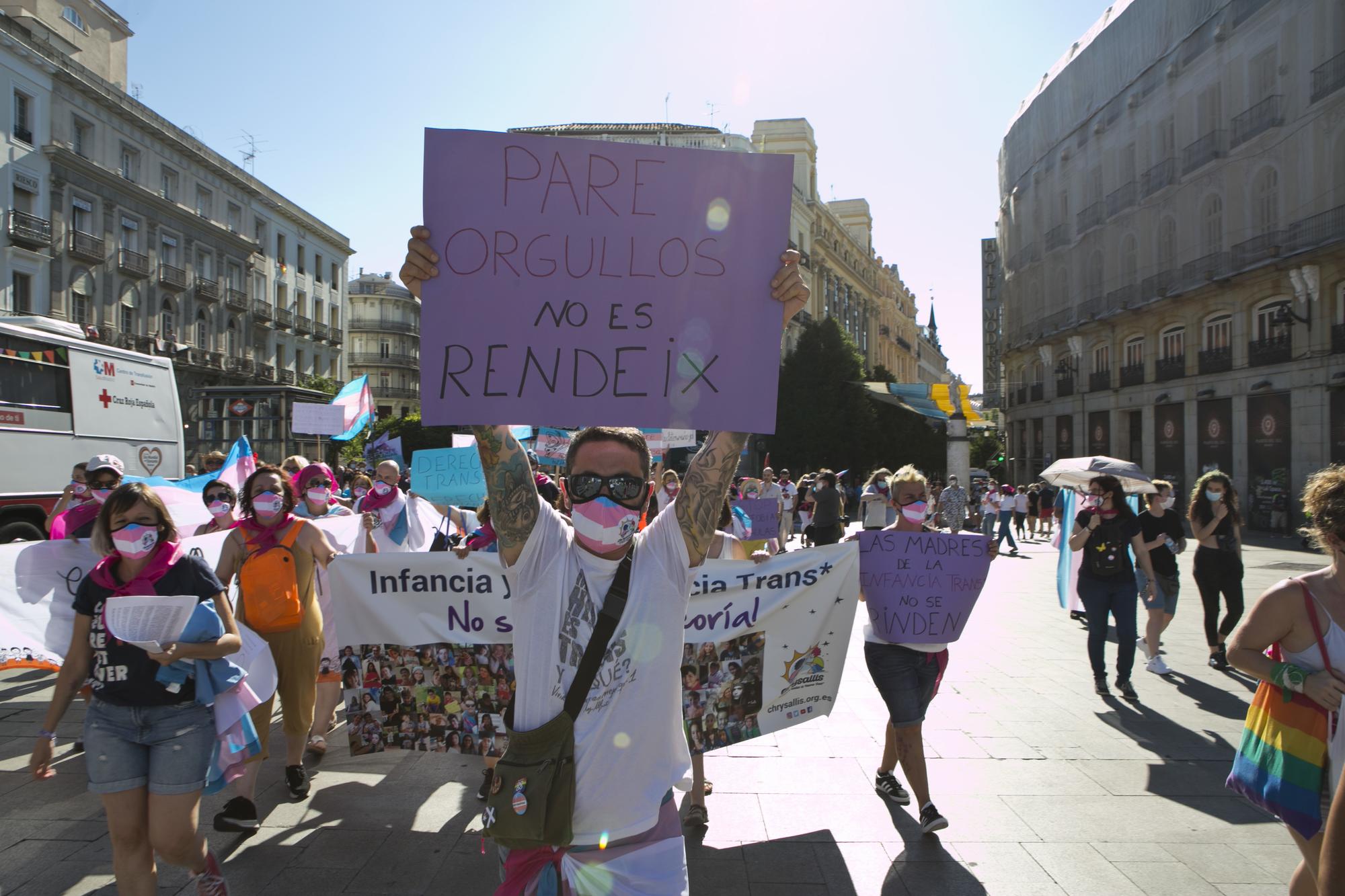 Familias Trans Aliadas se concentran en Sol para pedir una Ley Estatal