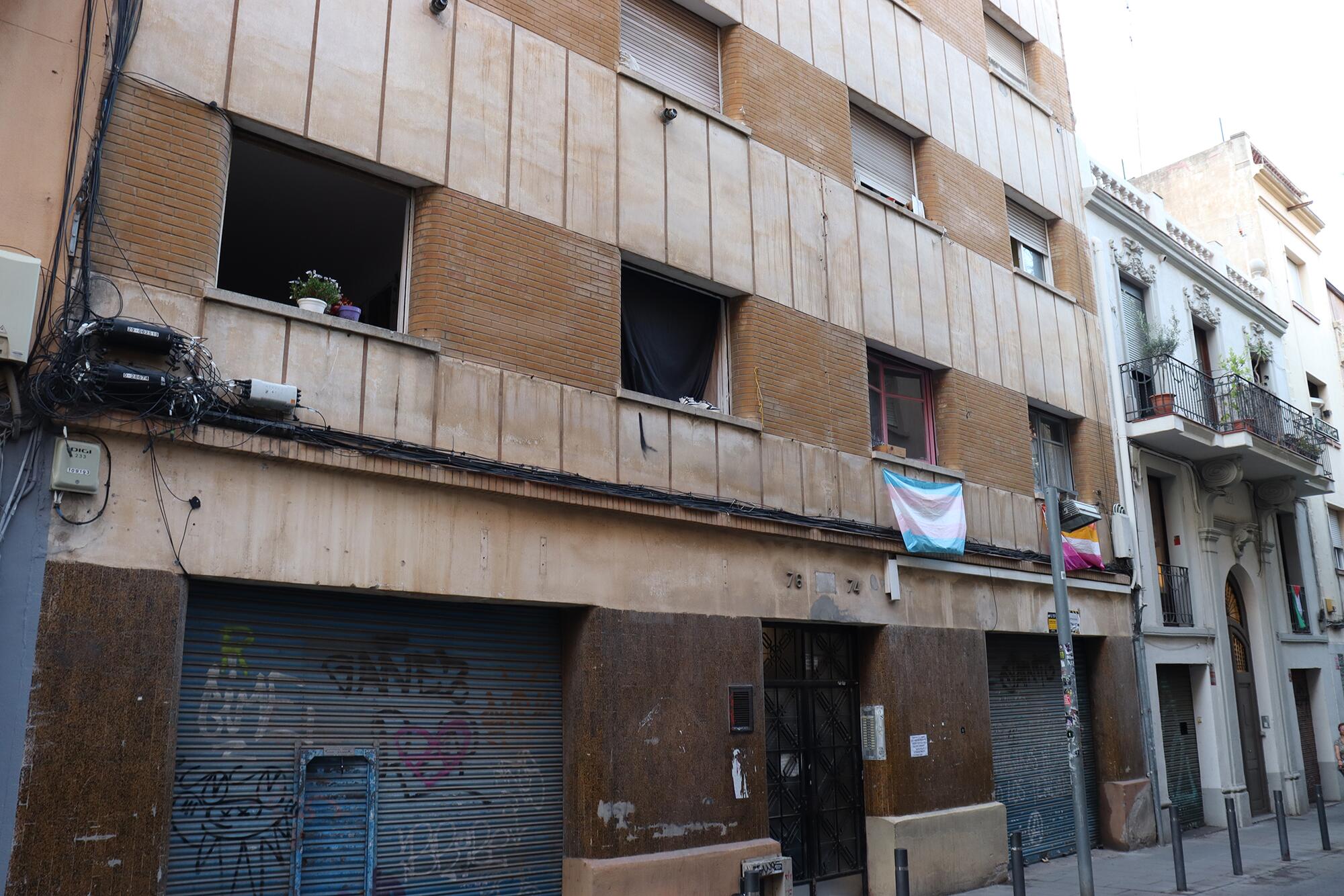 Bloque de pisos en la calle Llenguadoc en el barrio de Sant Andreu de Barcelona.