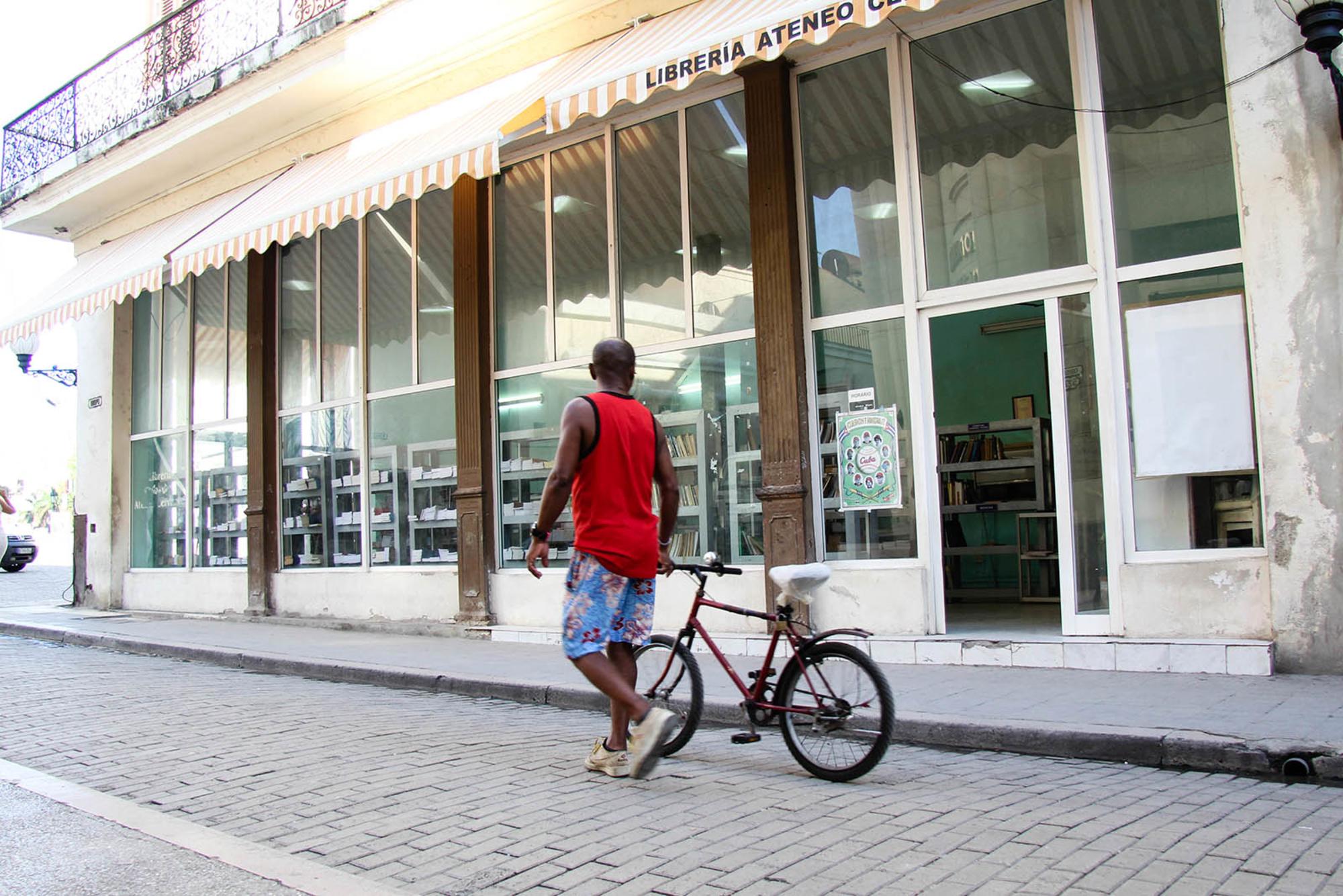 La librería Ateneo Cervantes, en La Habana
