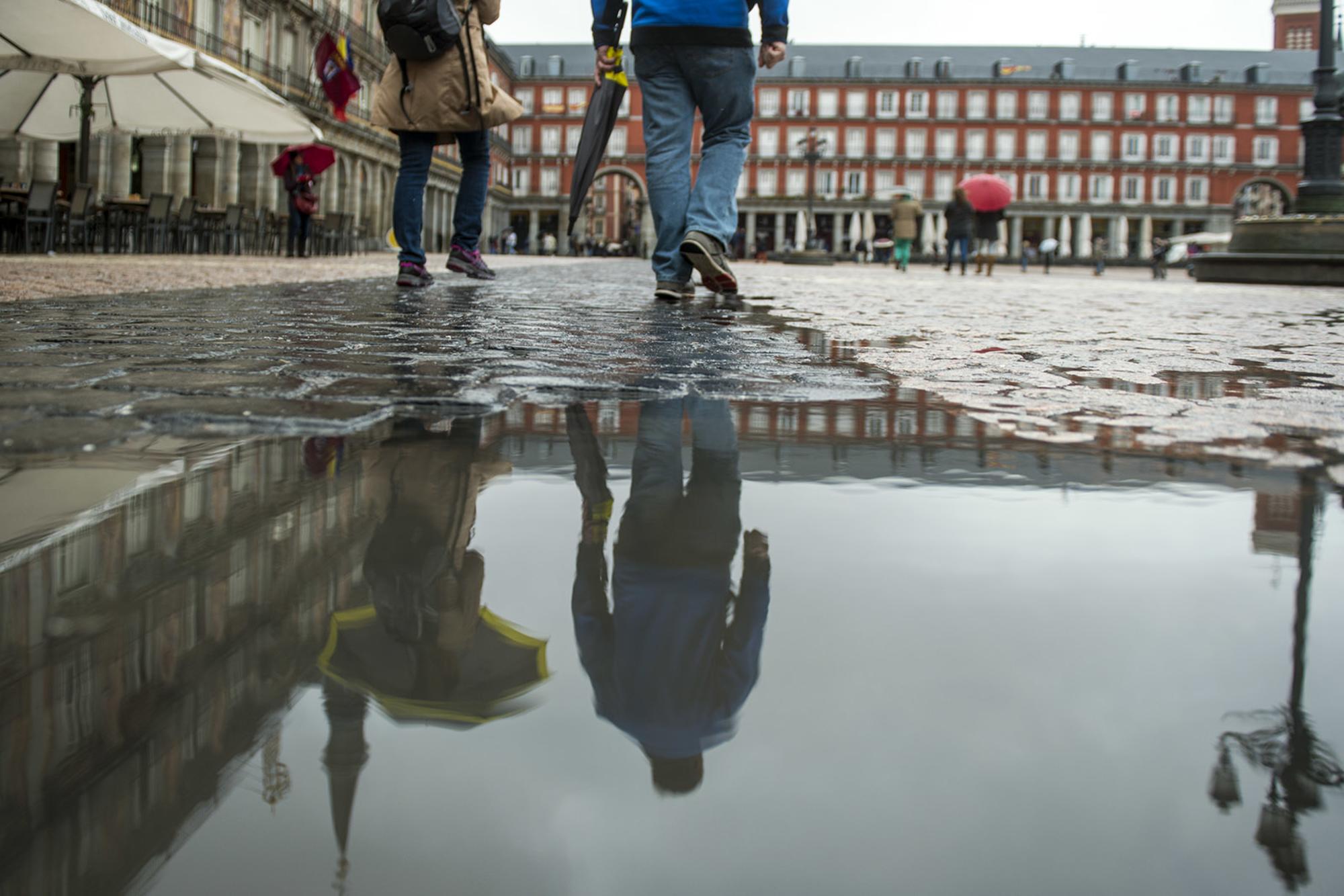 Lluvia en la Plza Mayor de Madrid