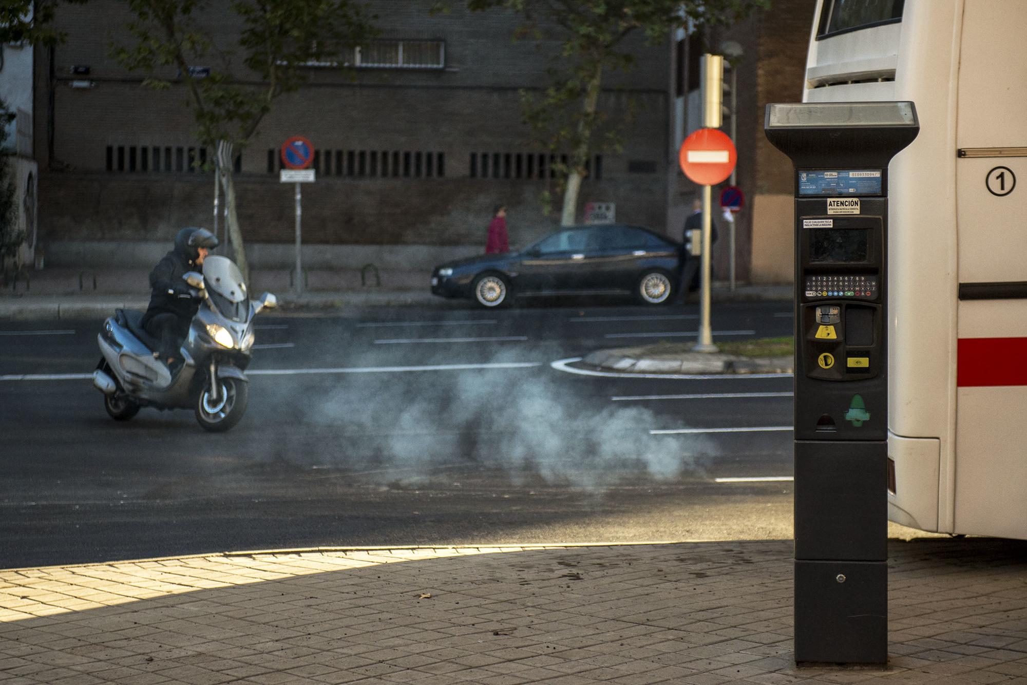 Humo de tubo de escape