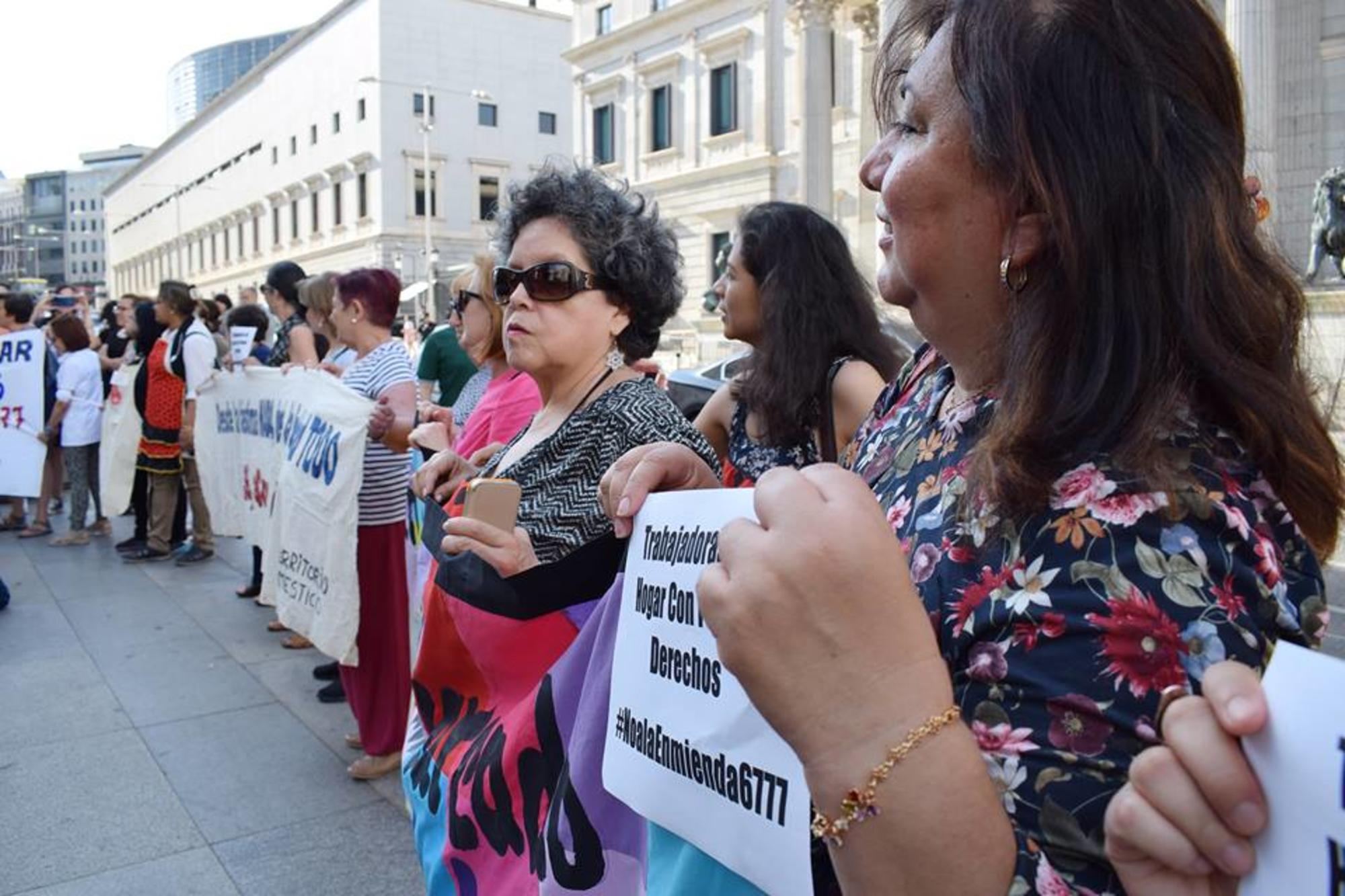 Concentración empleadas hogar en el Congreso 1