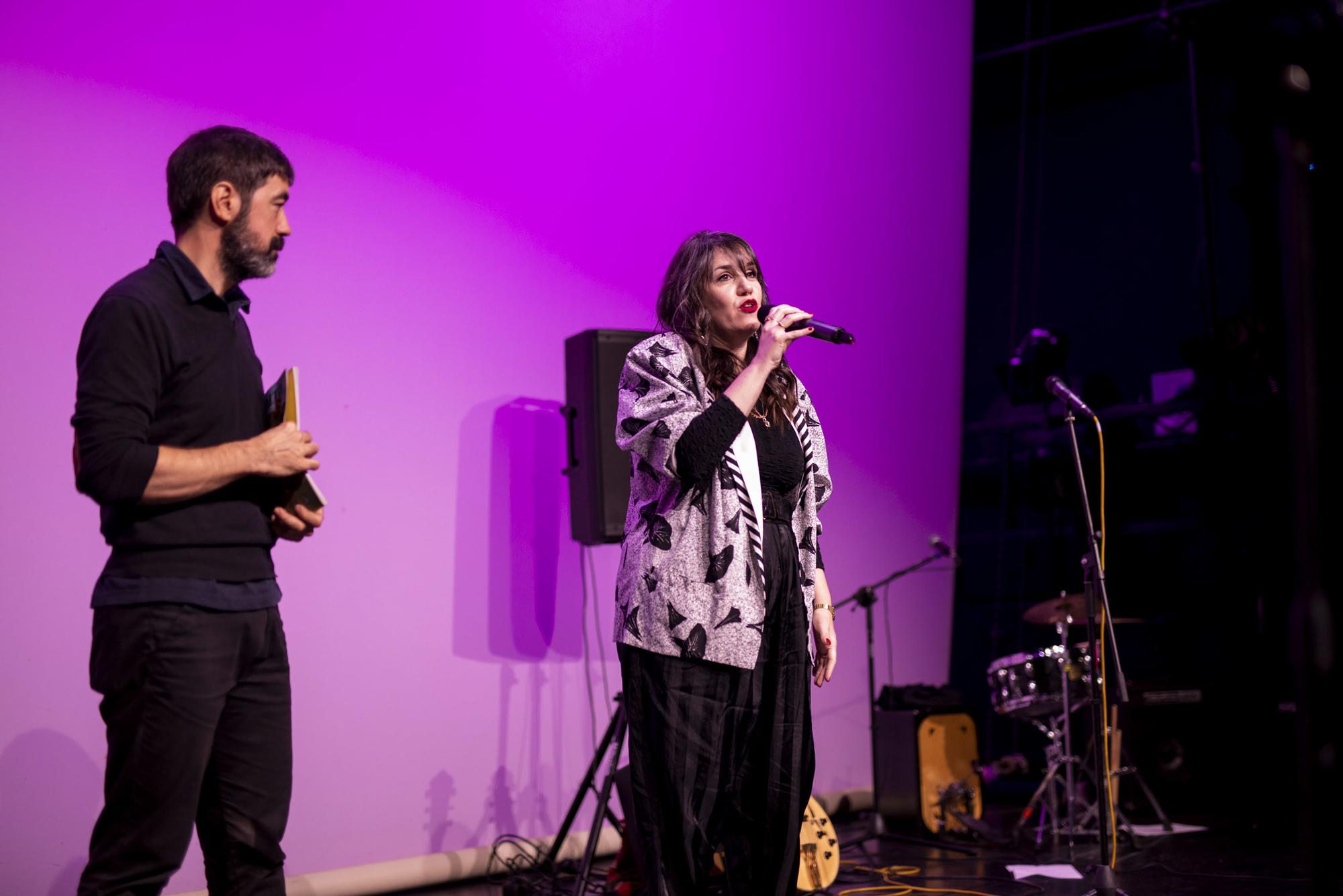 Presentacion revista trimestral  - 14