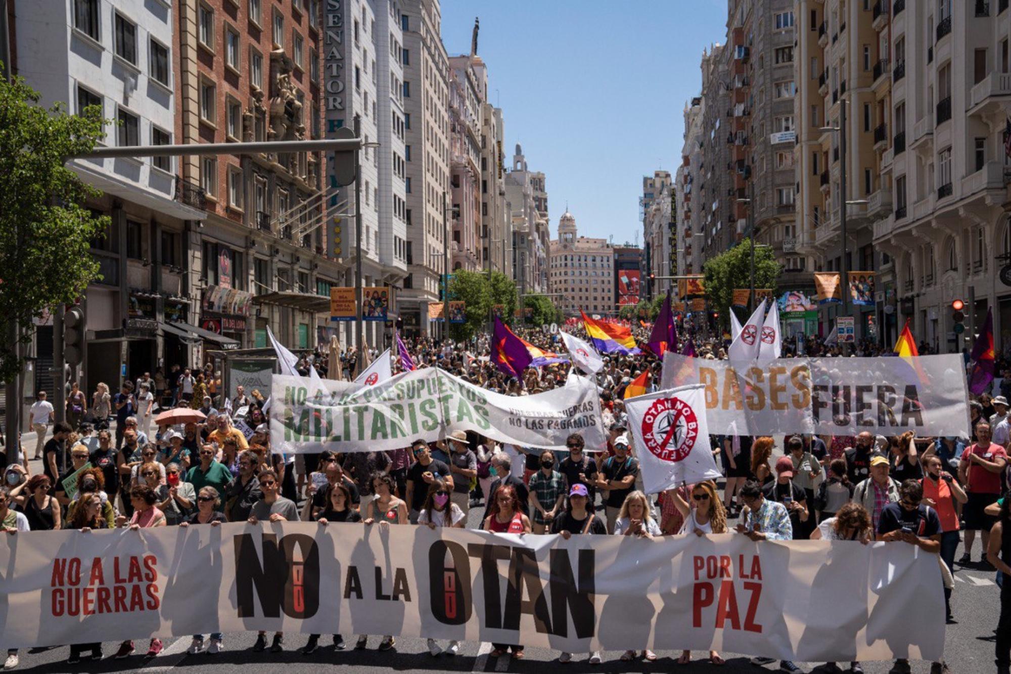 Manifestación OTAN NO - 1