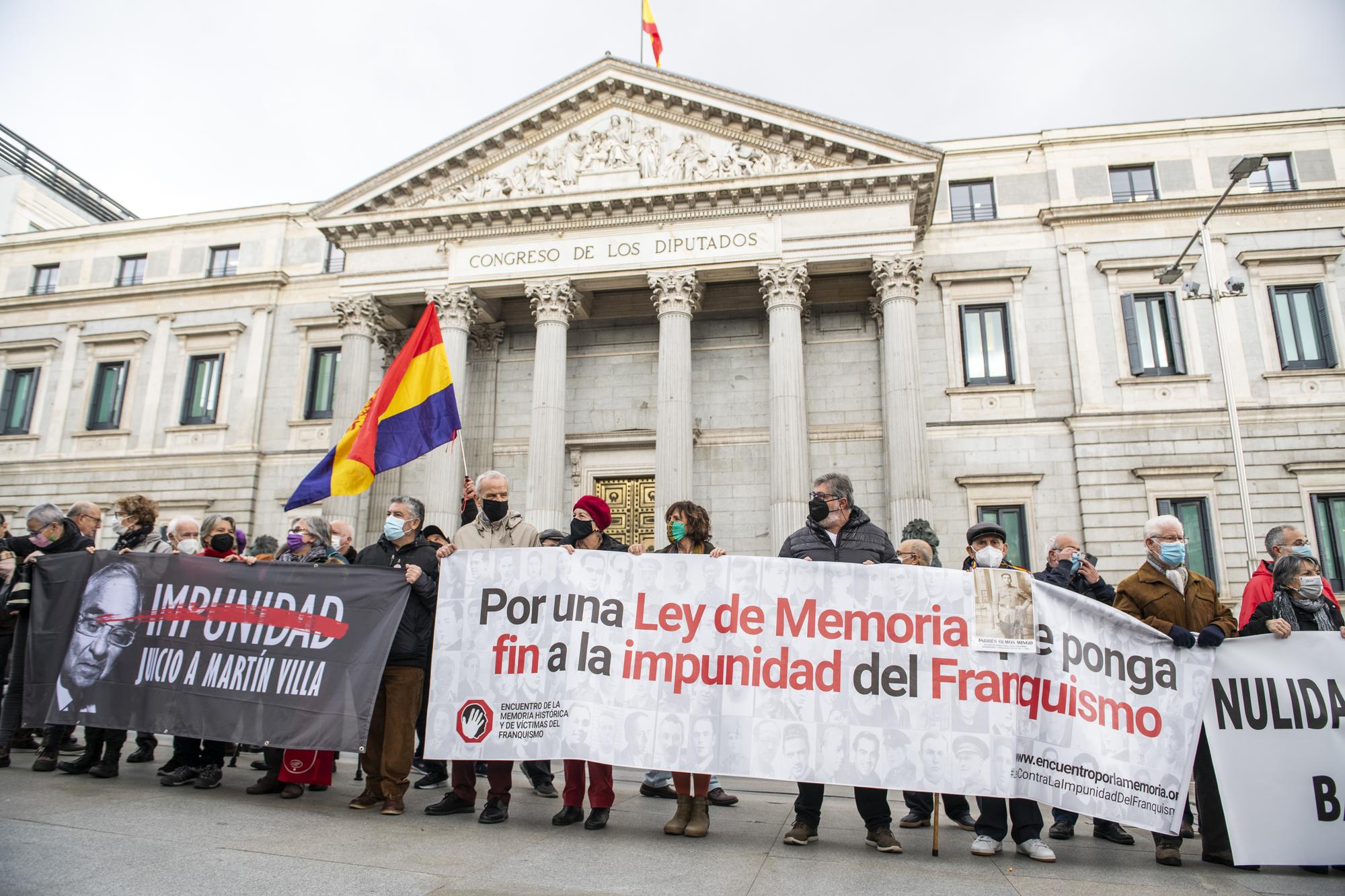 Contra la impunidad del franquismo - 7