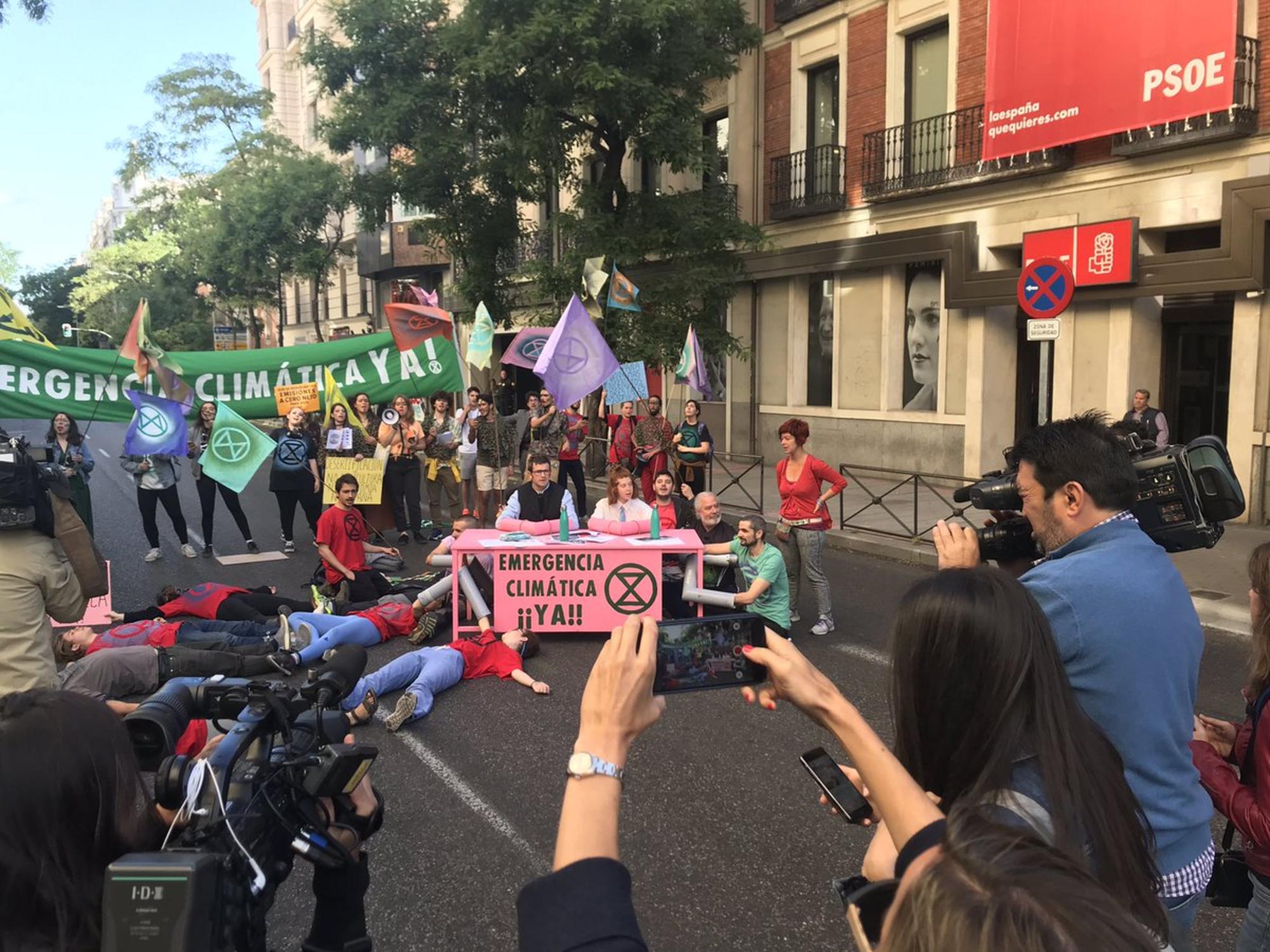 Extinction Rebellion Ferraz