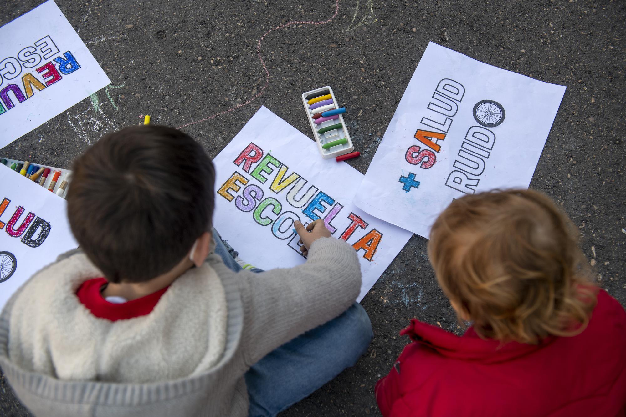 Colegios revuelta contra los coches - 19