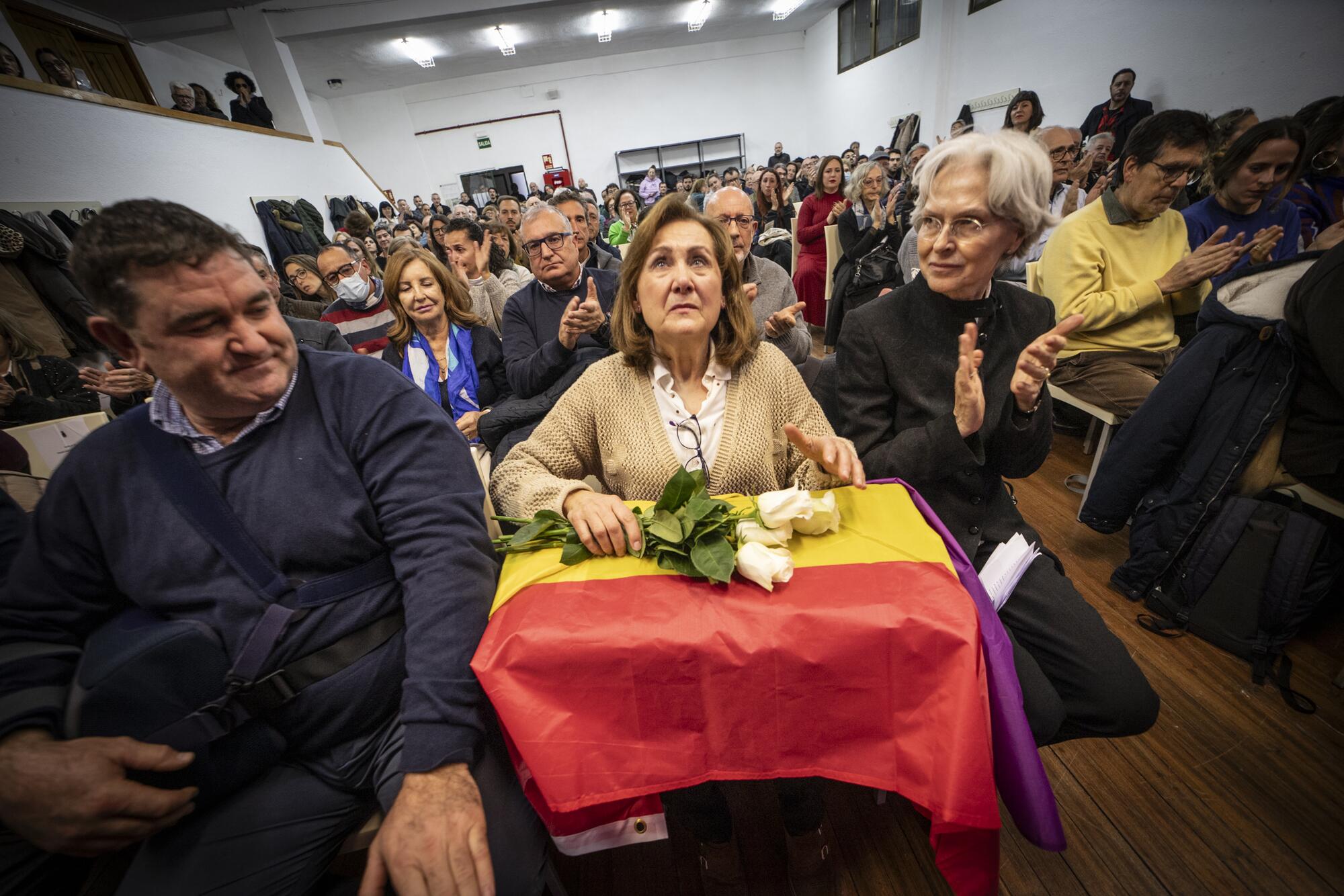 Viznar_entrega cuatro personas_2