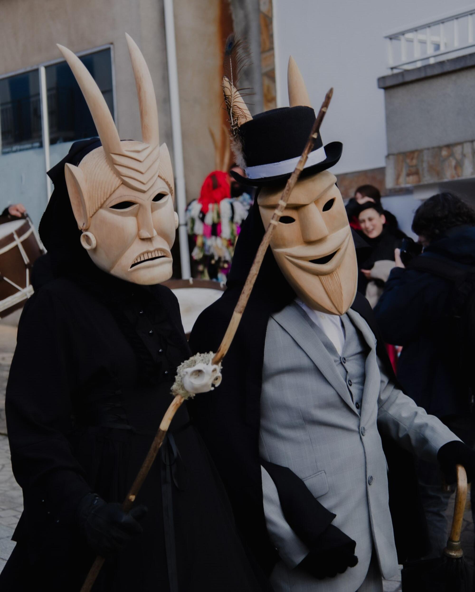 Máscaras ancestrais e entroidos tradicionais no encontro senlleiro da mascarada ibérica - 3