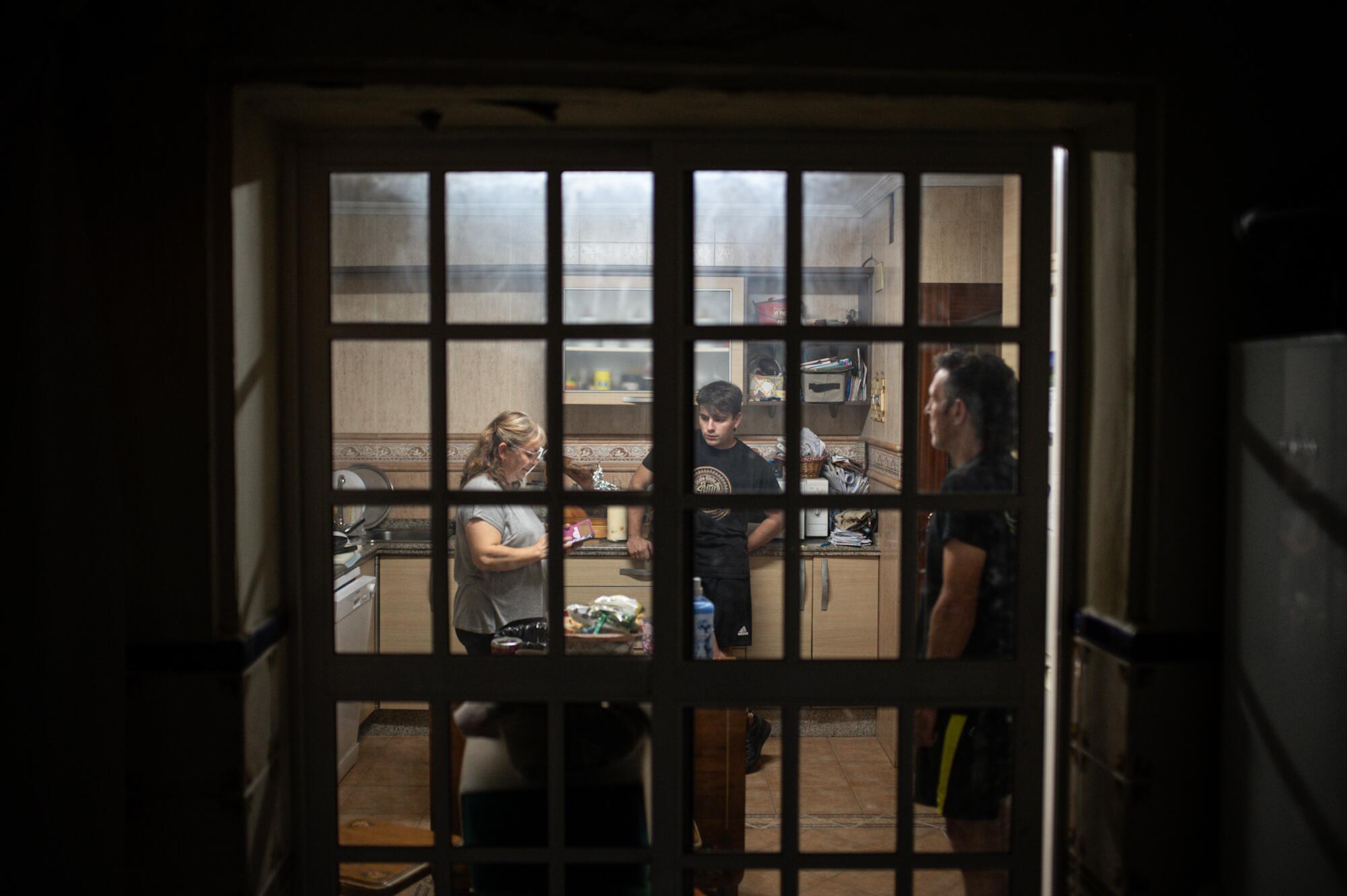 Familia acosada por Desokupa-1