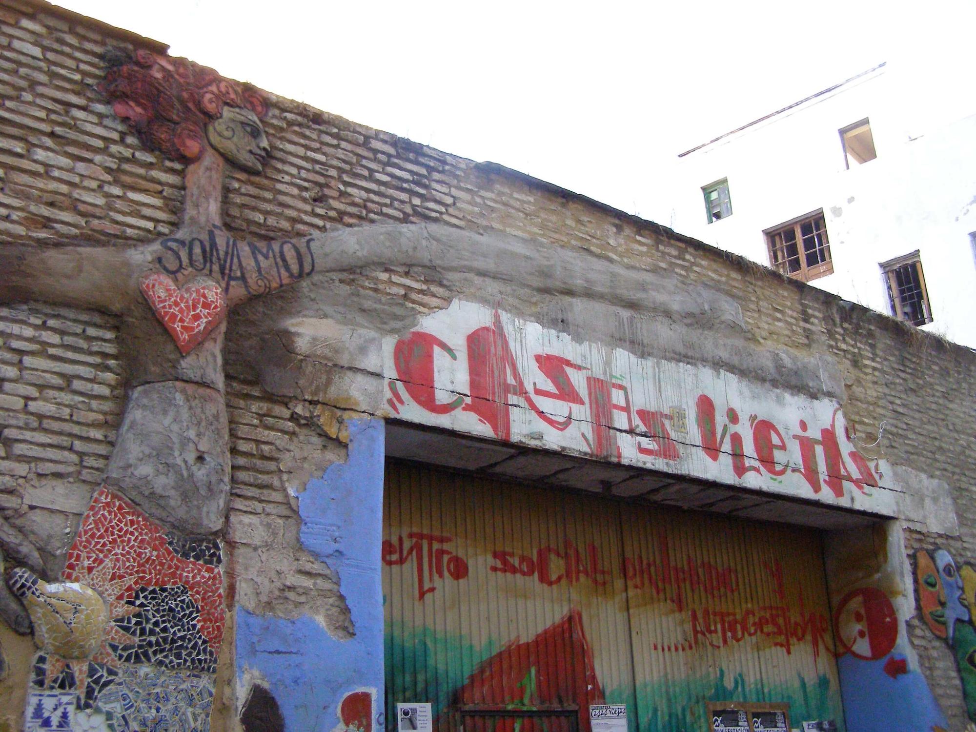CSOA Casas Viejas fachada