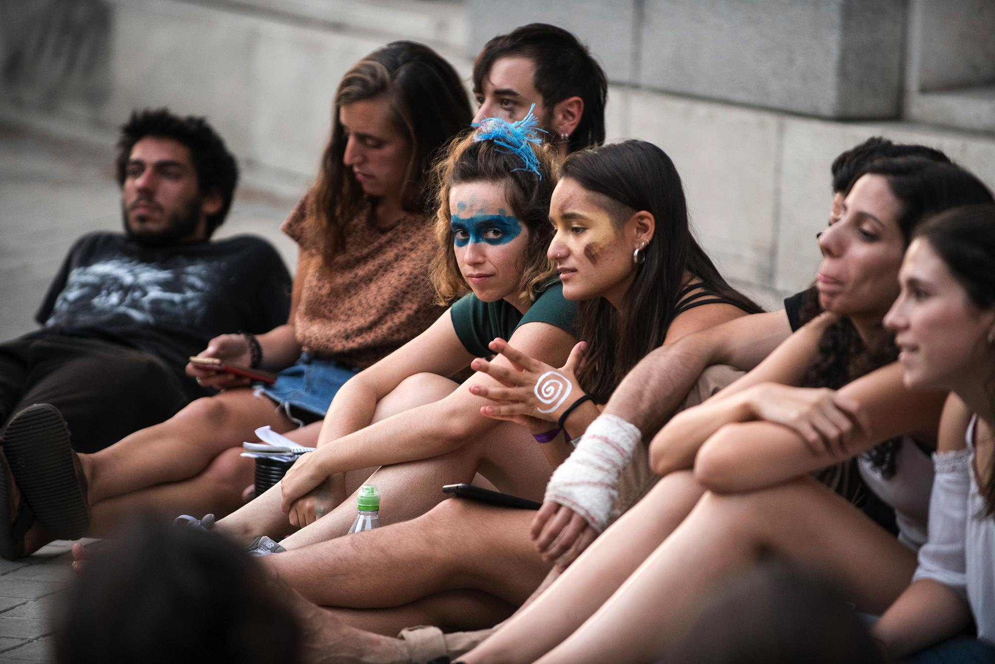 Acampada por el clima frente al Ministerio para la Transicion Ecológica