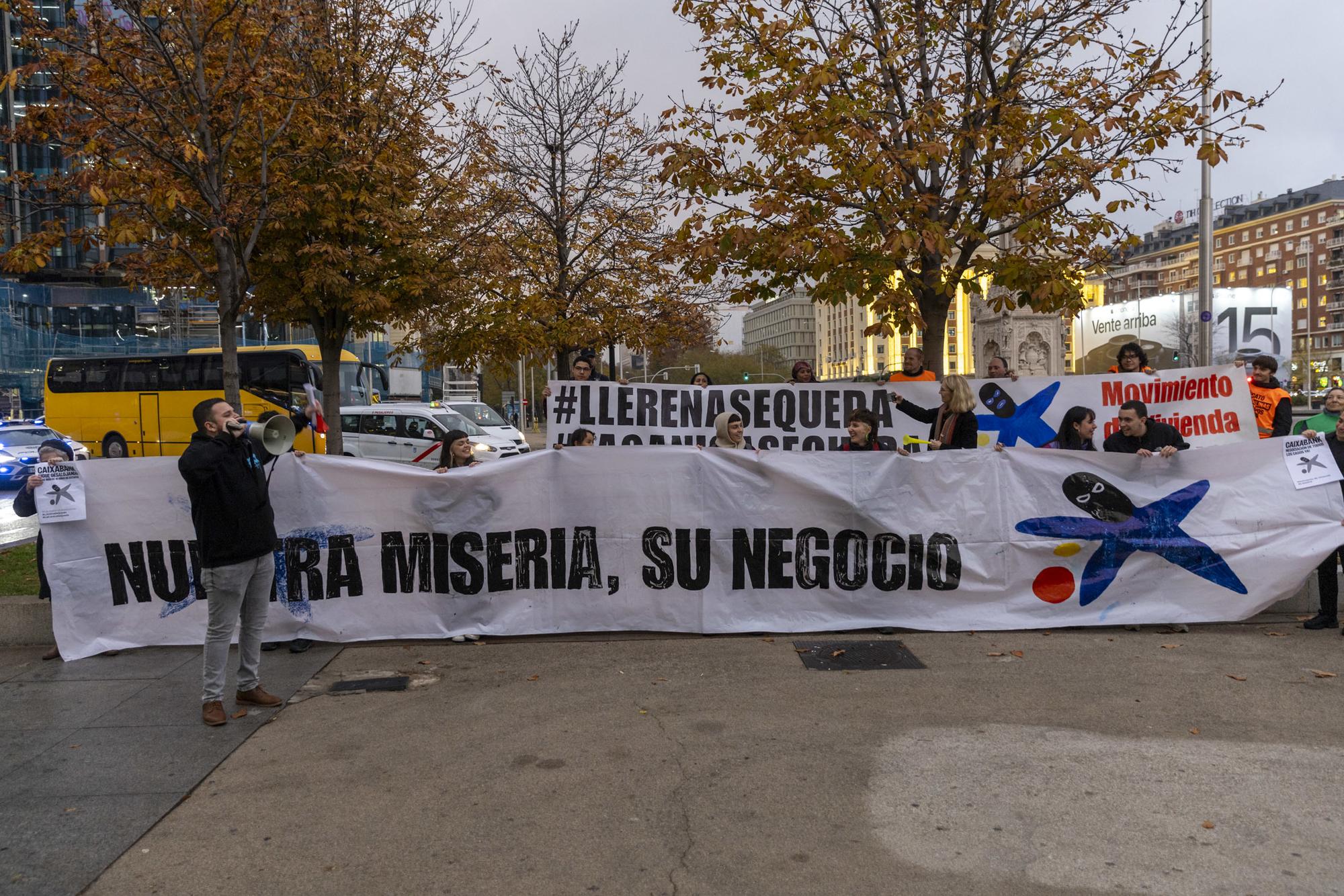 Acción Caixabank Desahucios Llerena Canica - 14