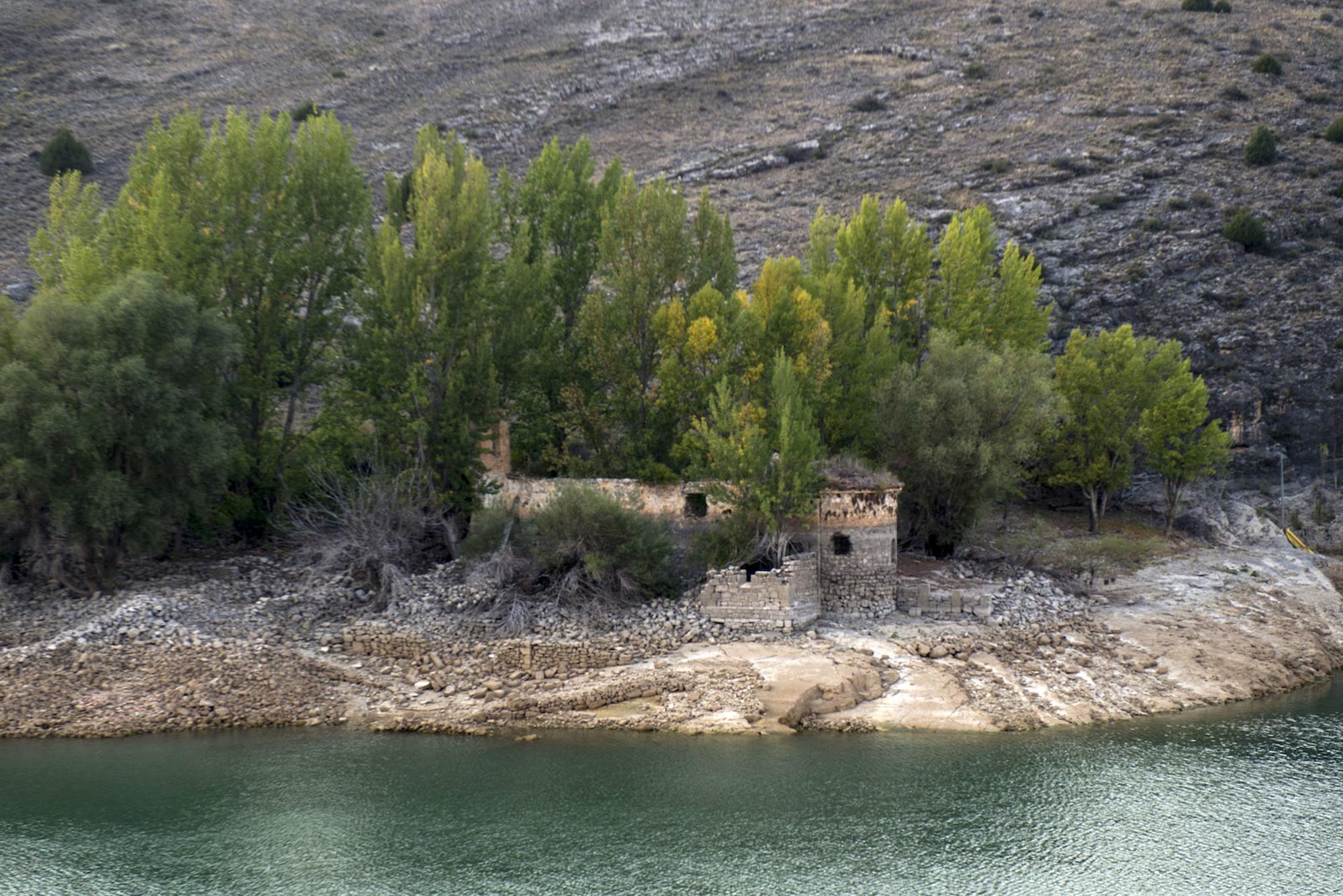 Linares del Arroyo, pueblo emergido