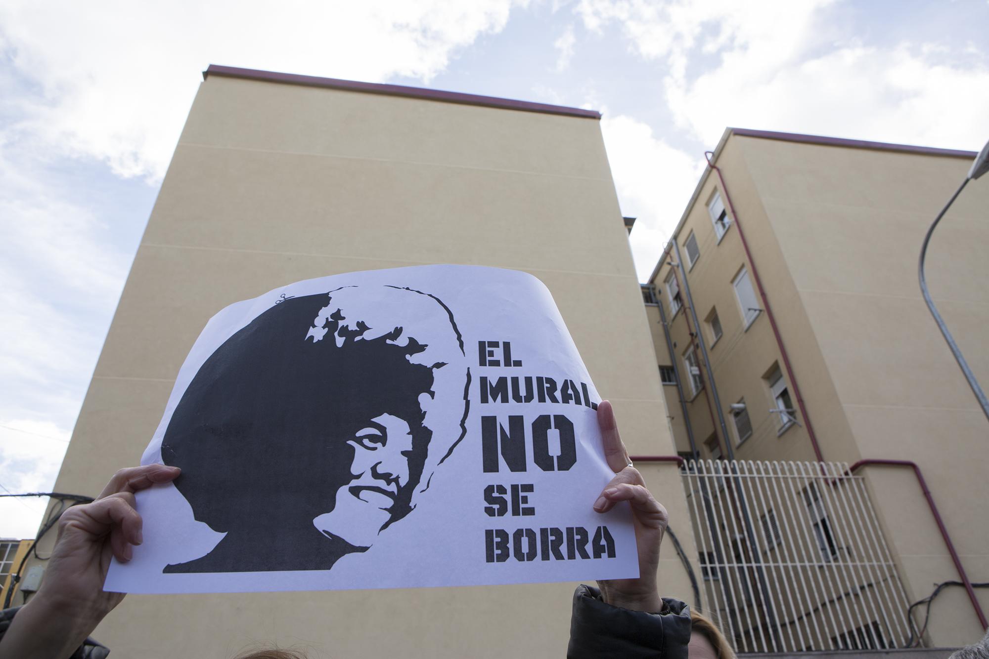 Concentración frente al mural feminista de La Concepción en protesta por su eliminación a propuesta de Vox. - 2