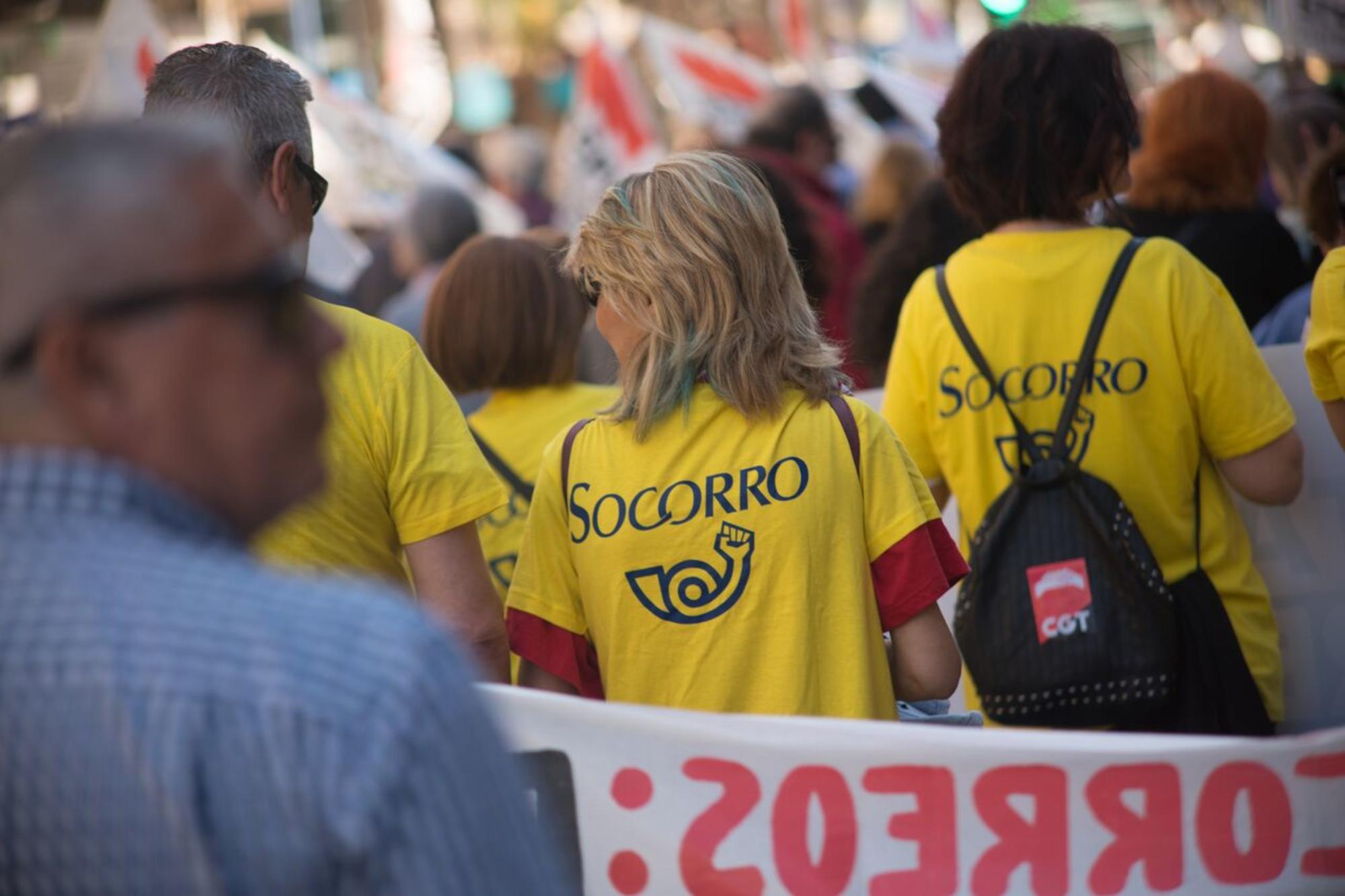 Manifestacion 1M Alicante 1 correos