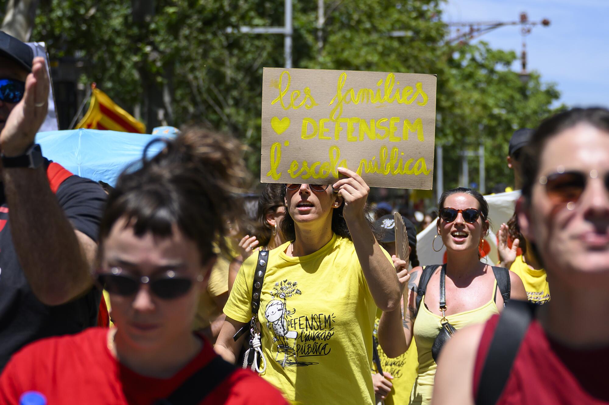 Manifestación comunidad educativa en Barcelon del 14 de junio 2026 - 6